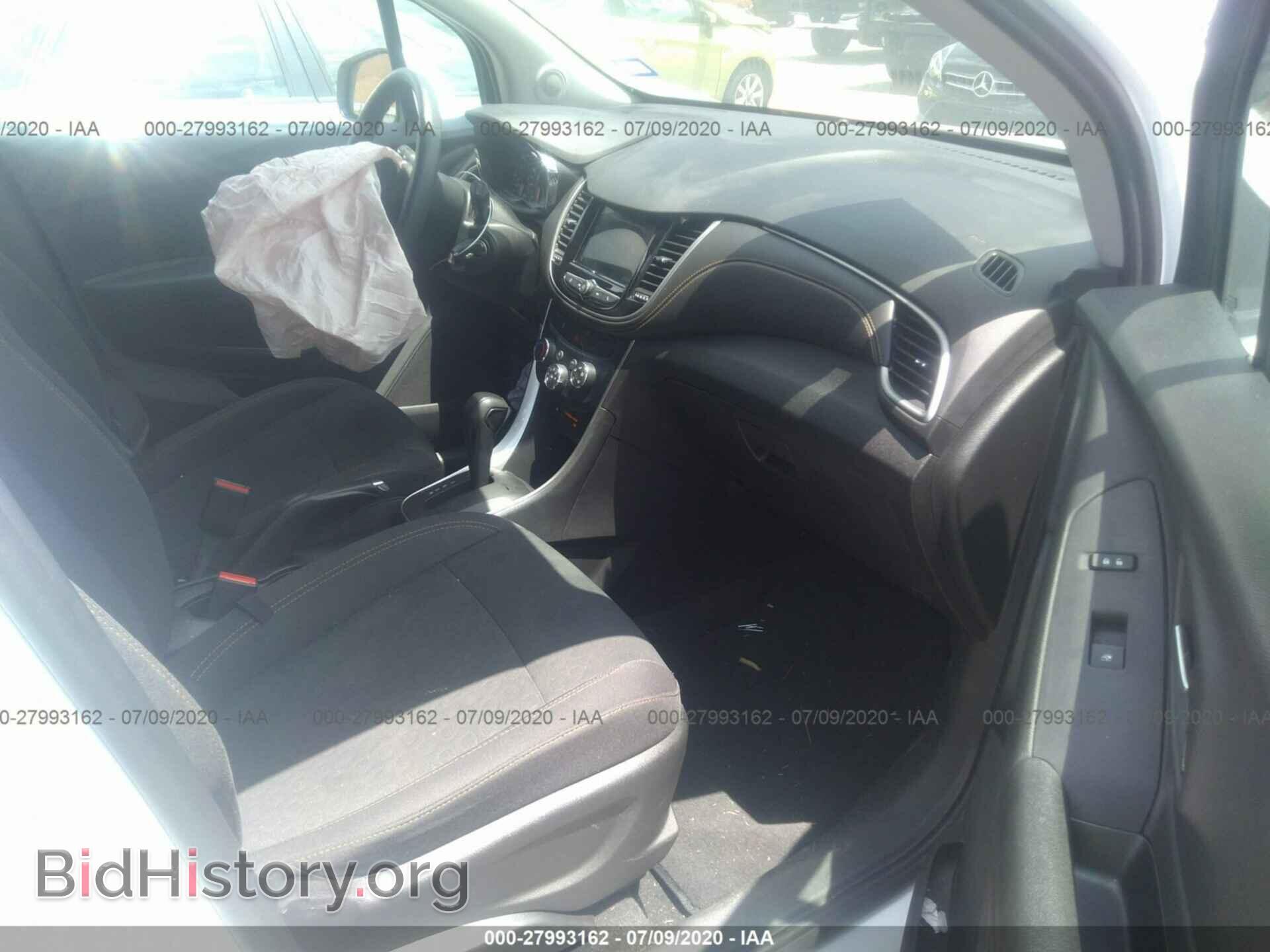2019 CHEVROLET TRAX - VIN: 3GNCJKSB3KL258868 - Фото 5
