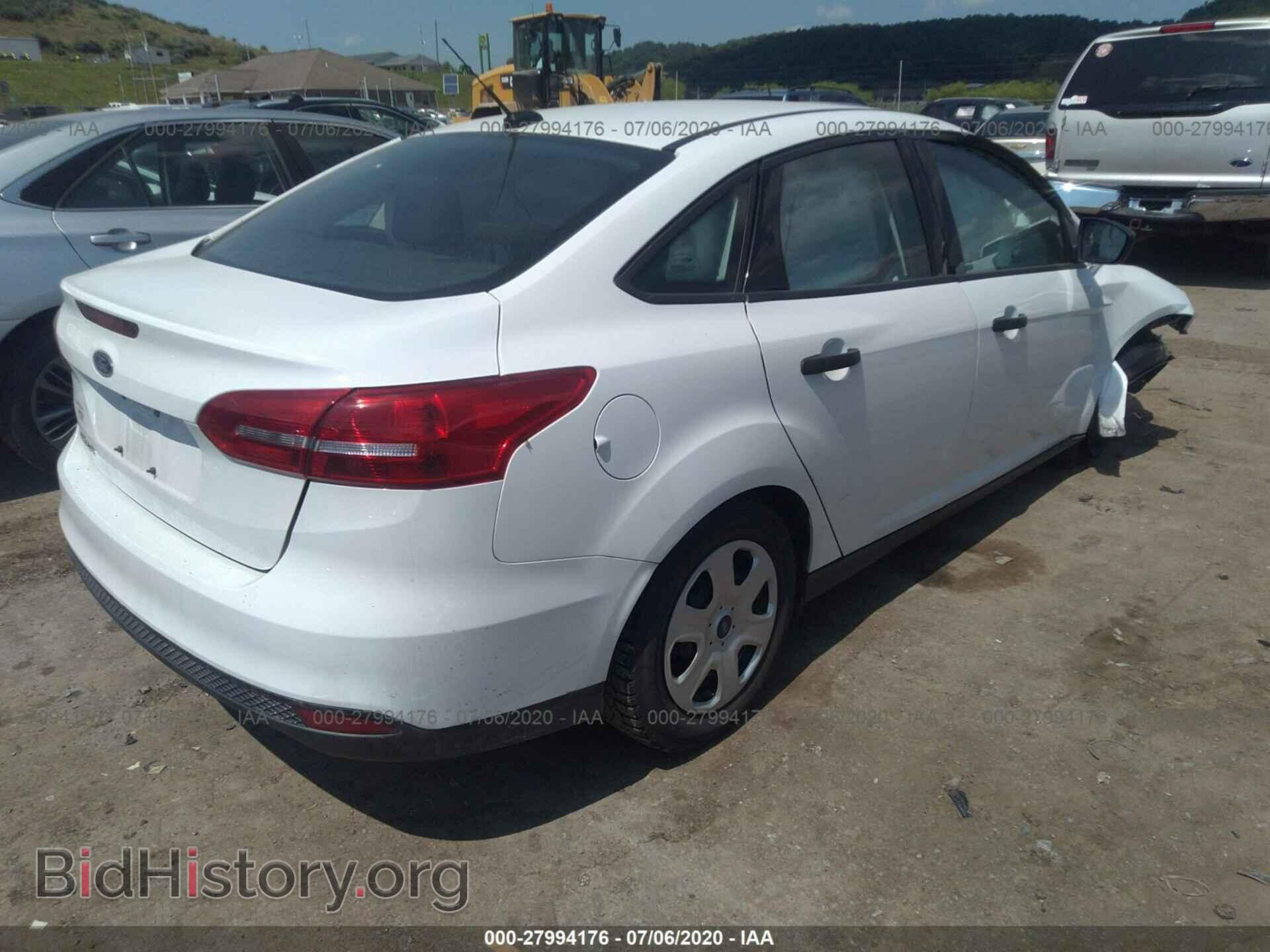 2016 FORD FOCUS - VIN: 1FADP3E27GL211560 - Photo 4