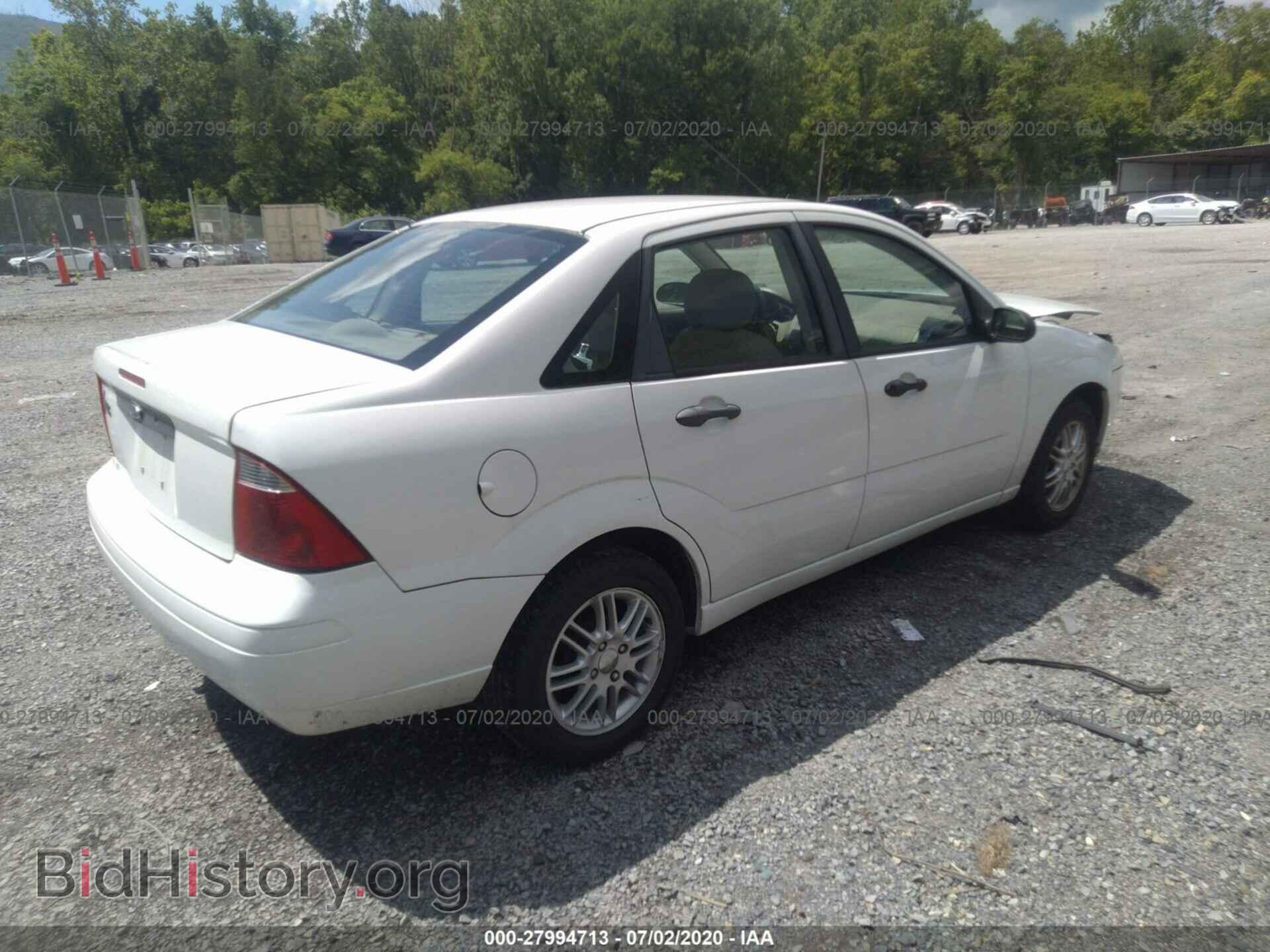 2005 FORD FOCUS - VIN: 1FAFP34N85W246477 - Фото 4