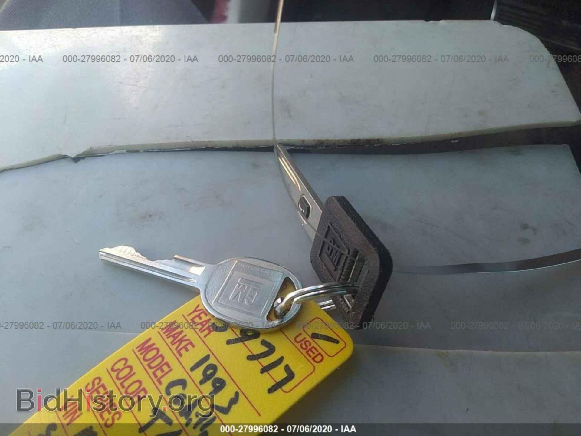 1993 CADILLAC DEVILLE - VIN: 1G6CD53B4P4261343 - Фото 11