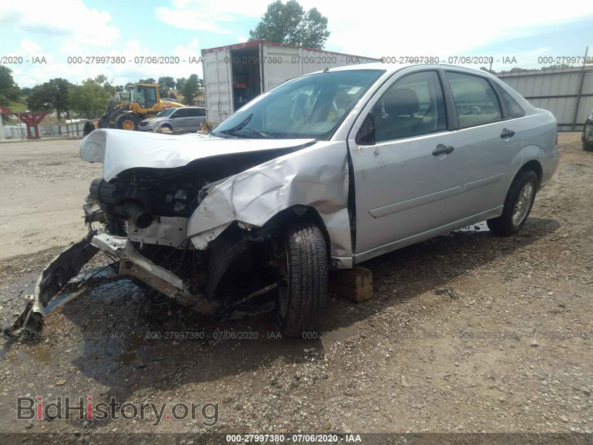 2007 FORD FOCUS - VIN: 1FAFP34N97W249875 - Фото 2