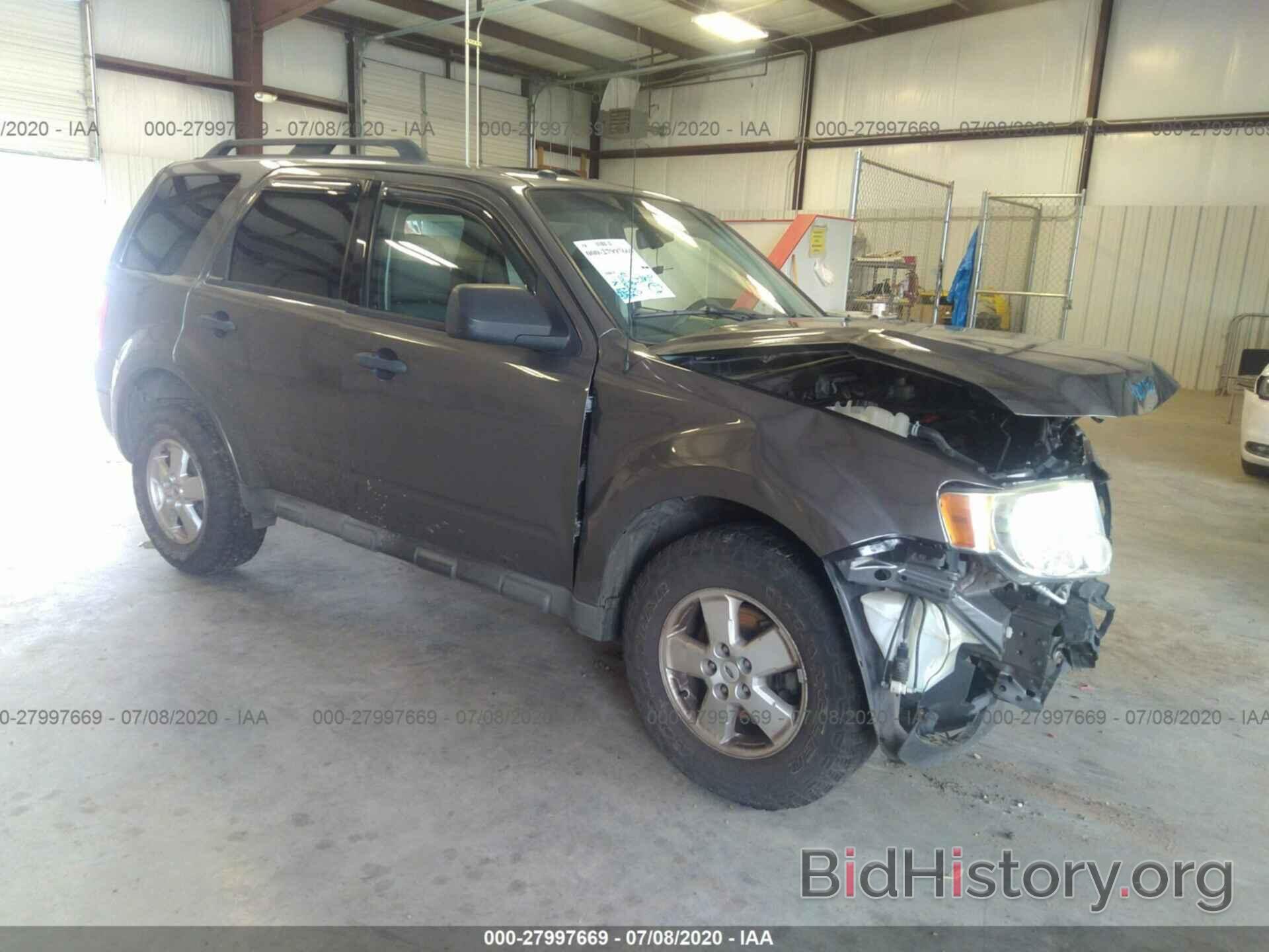 Photo 1FMCU03759KA92603 - FORD ESCAPE 2009