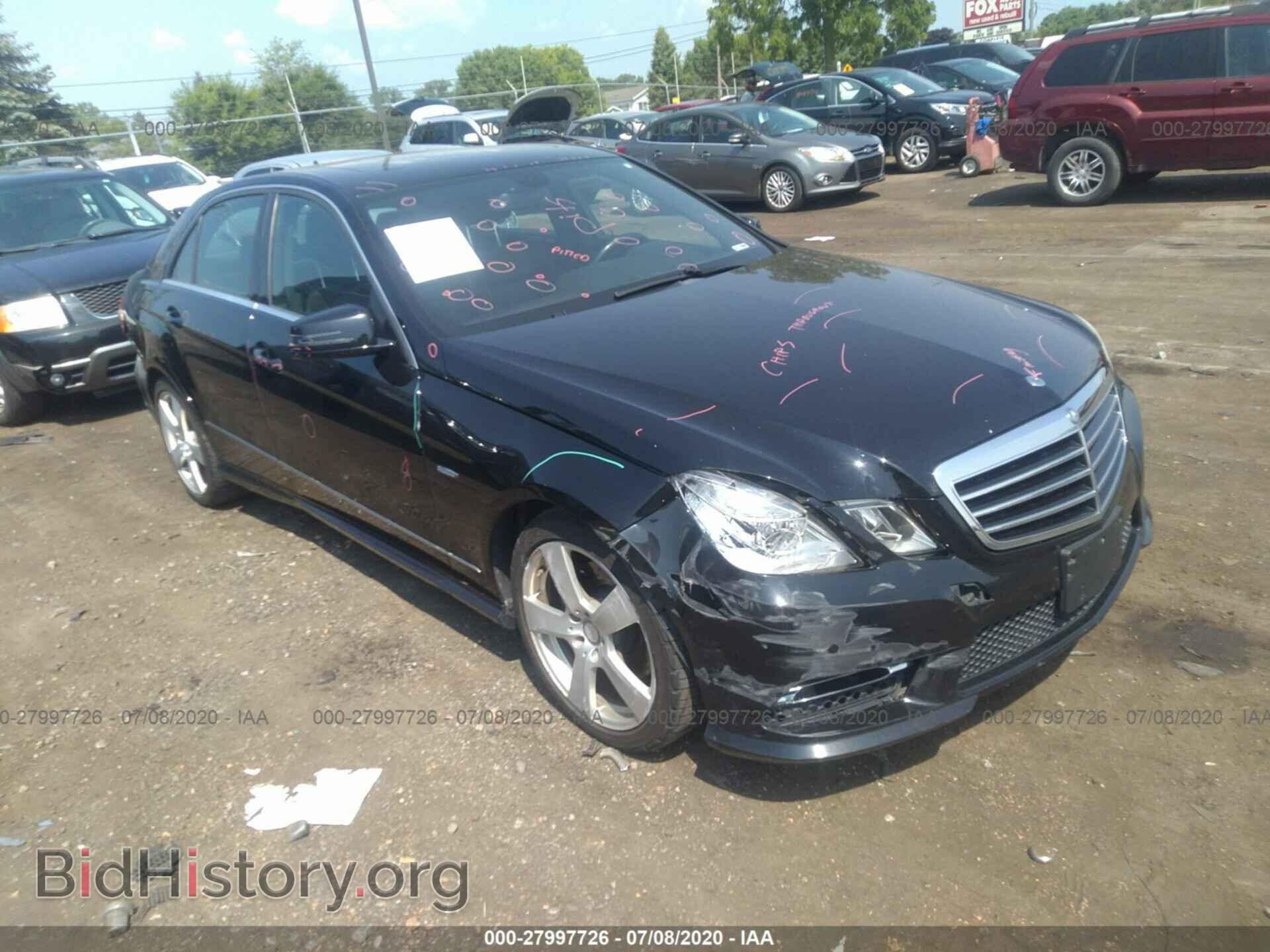 Photo WDDHF8JBXCA556952 - MERCEDES-BENZ E-CLASS 2012