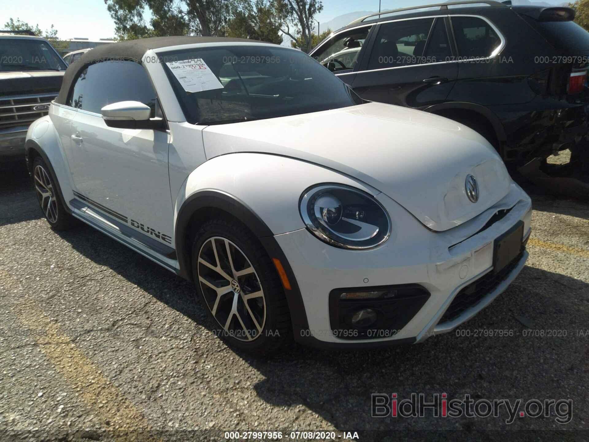 Photo 3VWT17AT7HM800215 - VOLKSWAGEN BEETLE CONVERTIBLE 2017