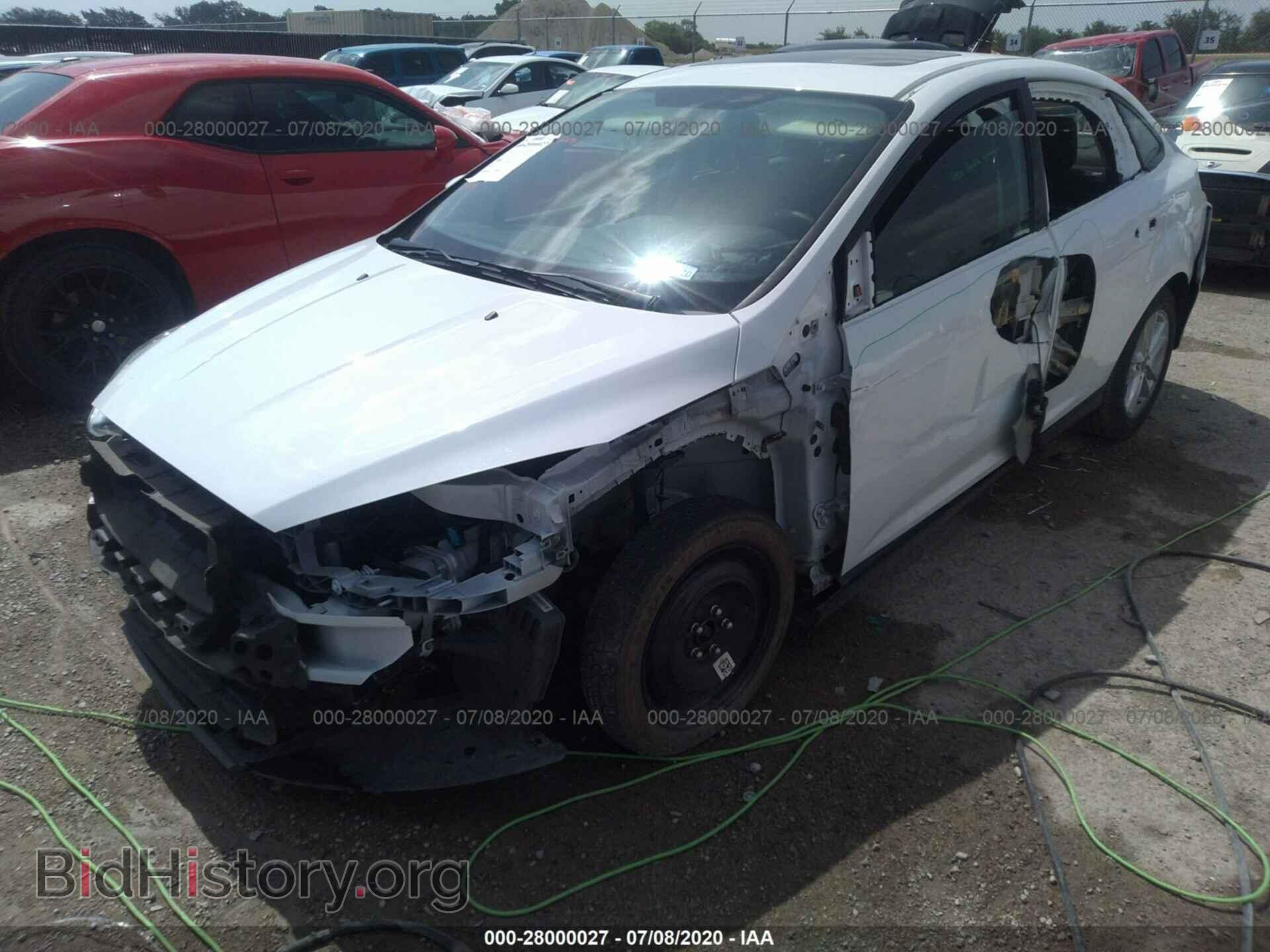 2016 FORD FOCUS - VIN: 1FADP3F28GL352443 - Photo 2