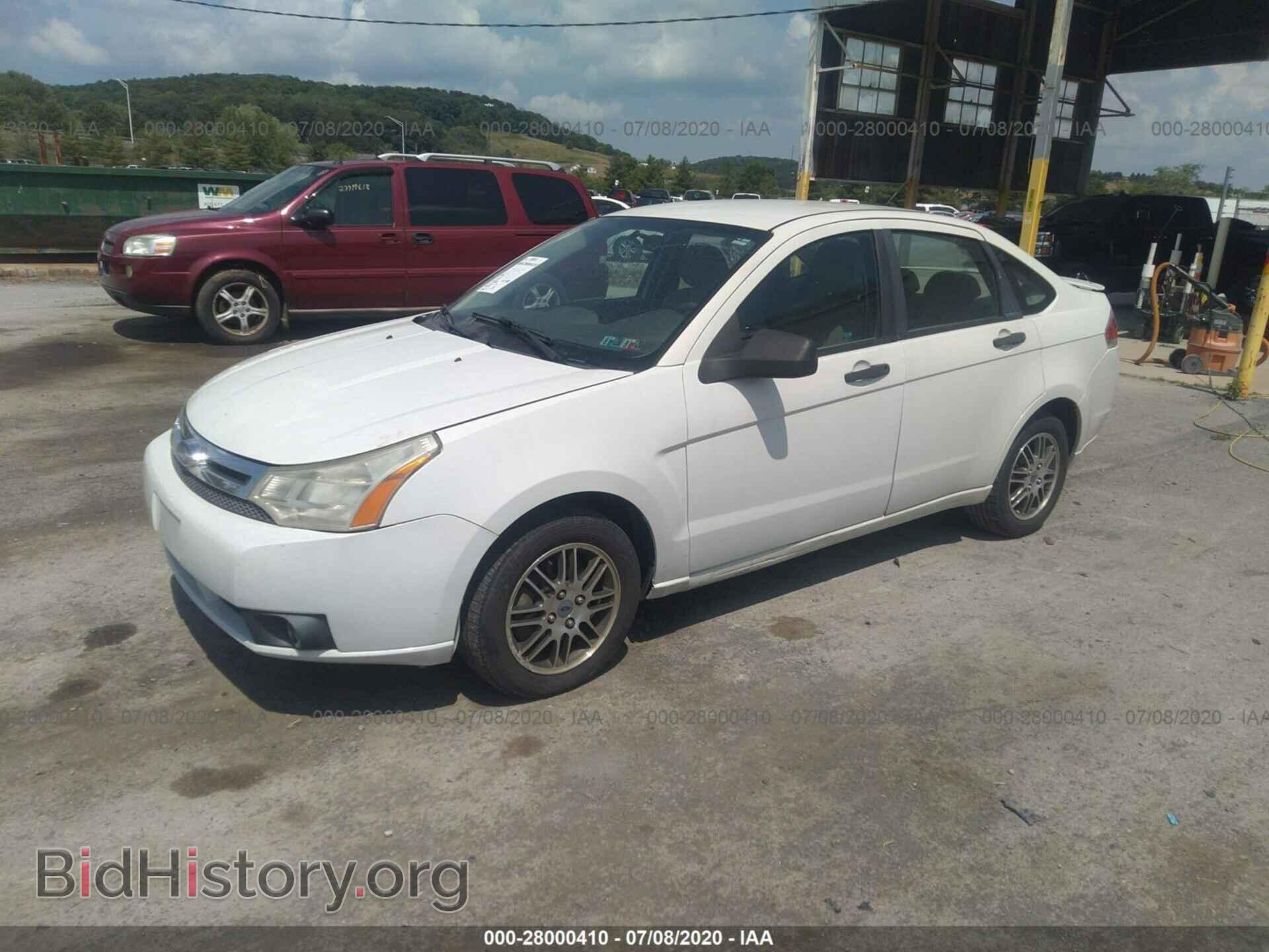 2010 FORD FOCUS - VIN: 1FAHP3FN1AW217497 - Фото 2
