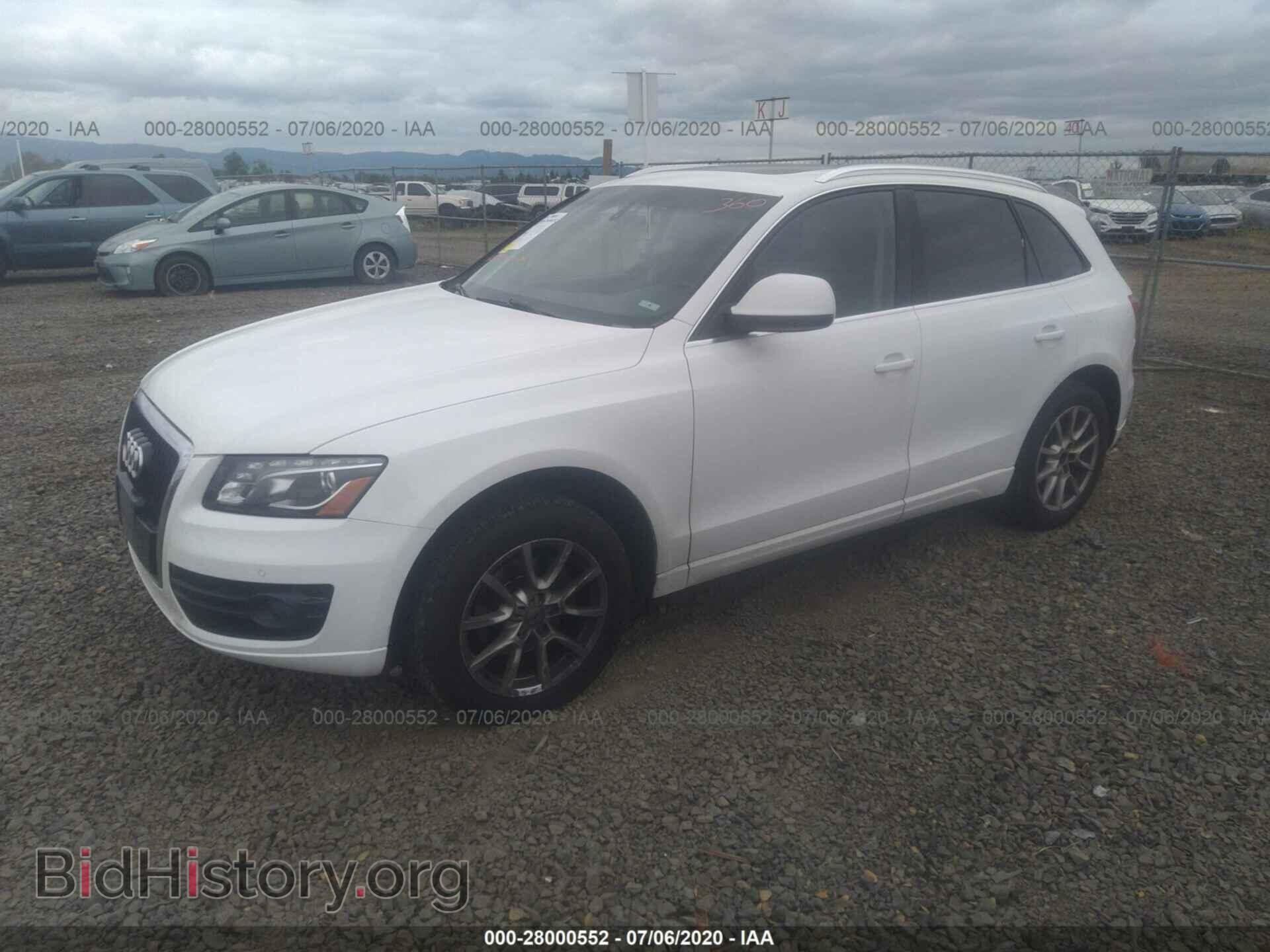2010 AUDI Q5 - VIN: WA1LKAFP7AA076032 - Фото 2