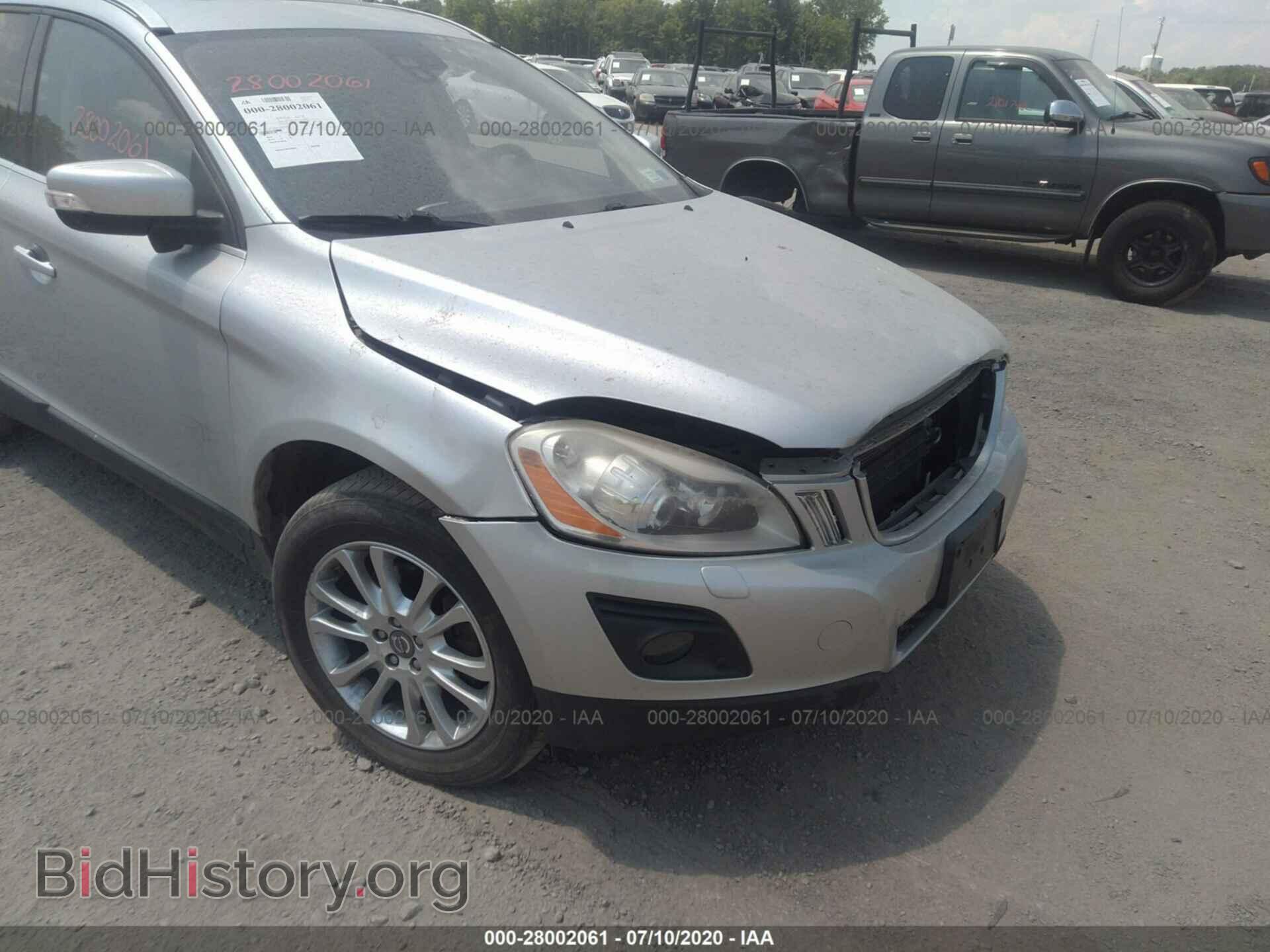 2010 VOLVO XC60 - VIN: YV4992DZ8A2096058 - Фото 6