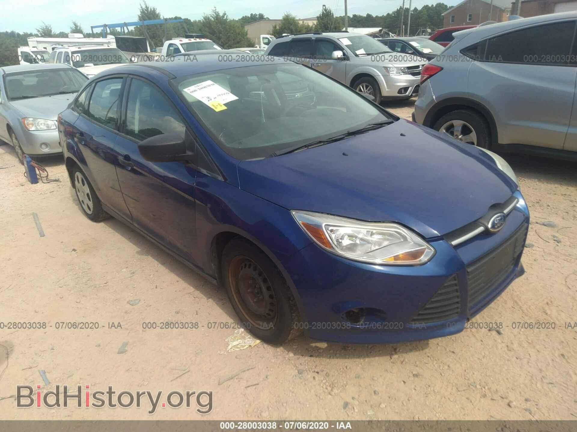Photo 1FAHP3E26CL288156 - FORD FOCUS 2012