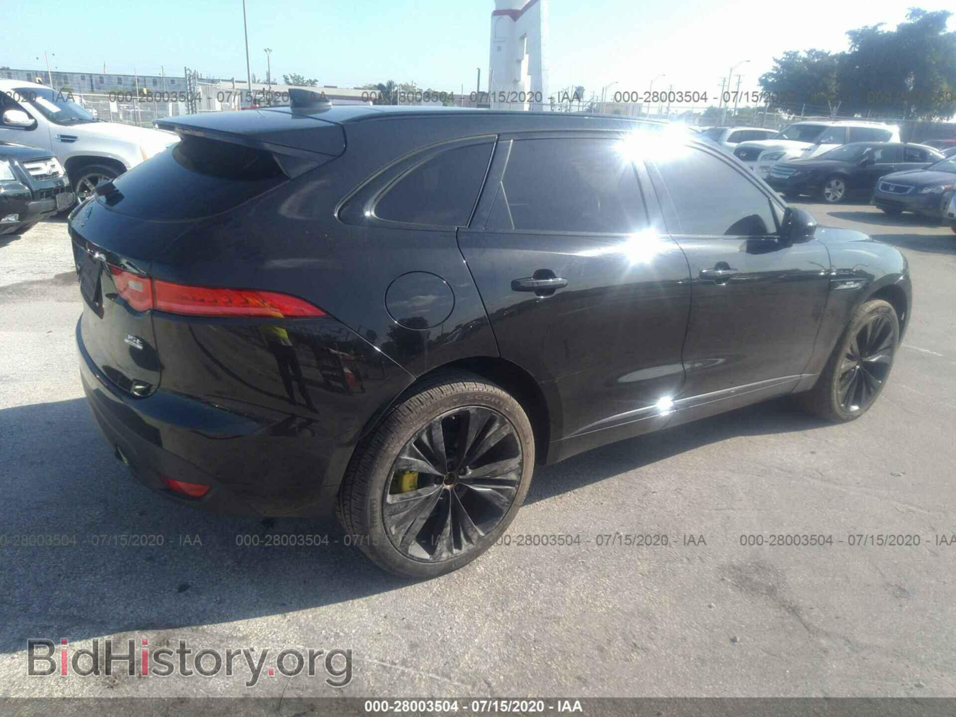 2017 JAGUAR F-PACE - VIN: SADCL2BVXHA897072 - Фото 4