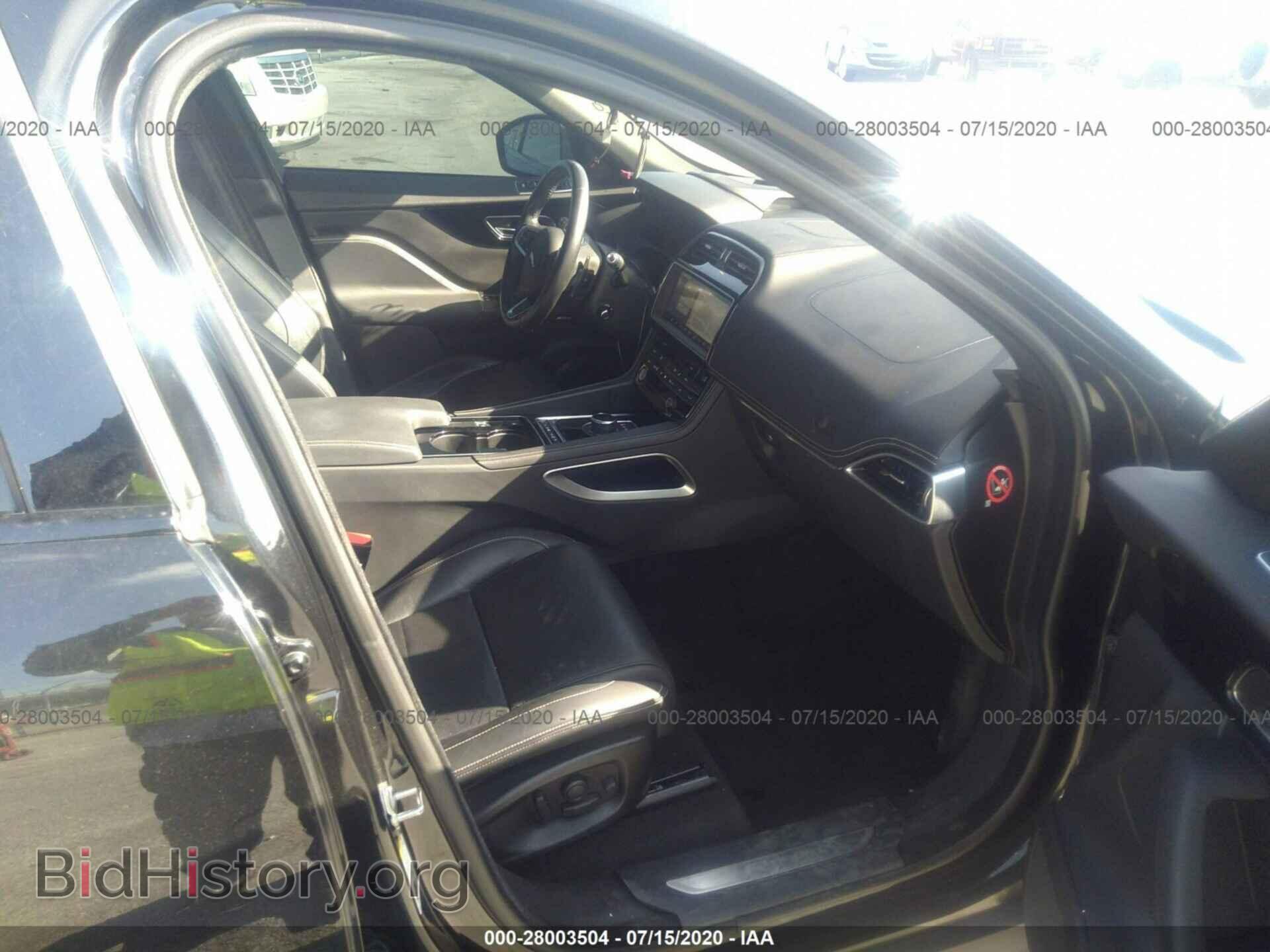 2017 JAGUAR F-PACE - VIN: SADCL2BVXHA897072 - Фото 5