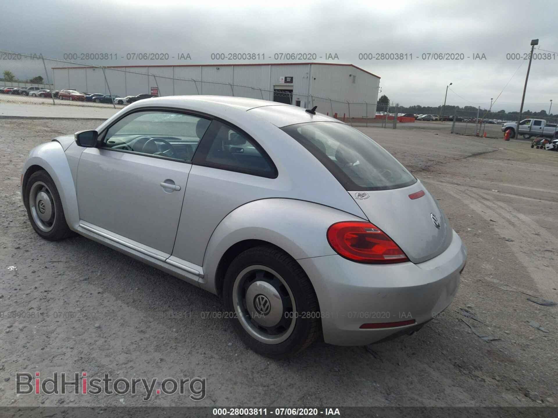 2012 VOLKSWAGEN BEETLE - VIN: 3VWJP7AT3CM650232 - Фото 3