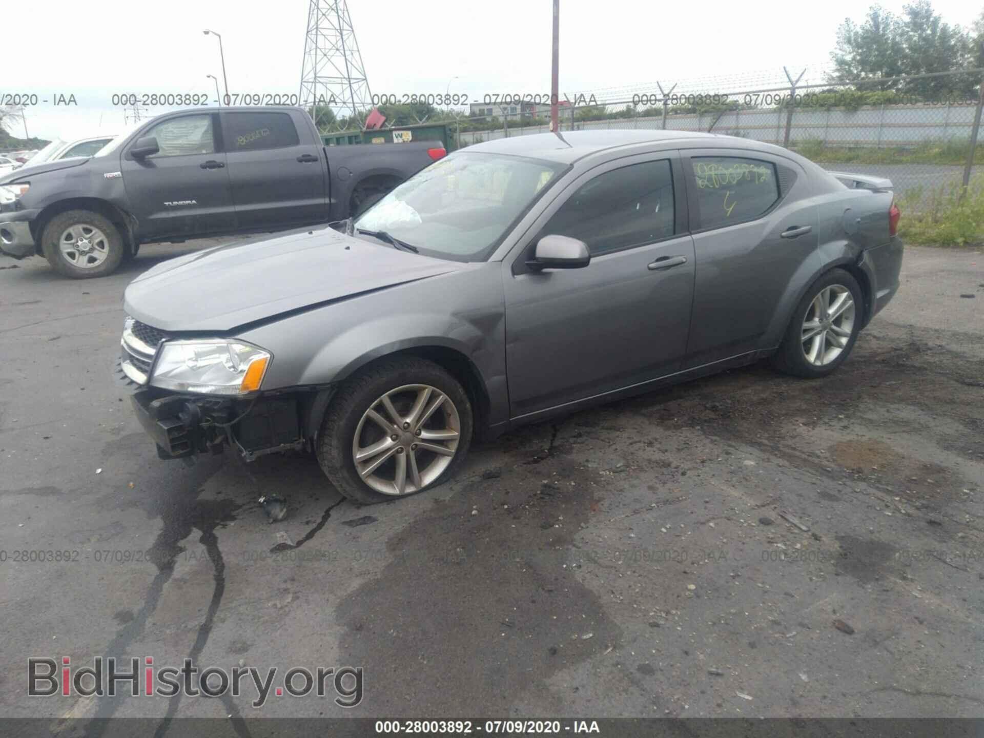2011 DODGE AVENGER - VIN: 1B3BD1FG2BN593665 - Фото 2