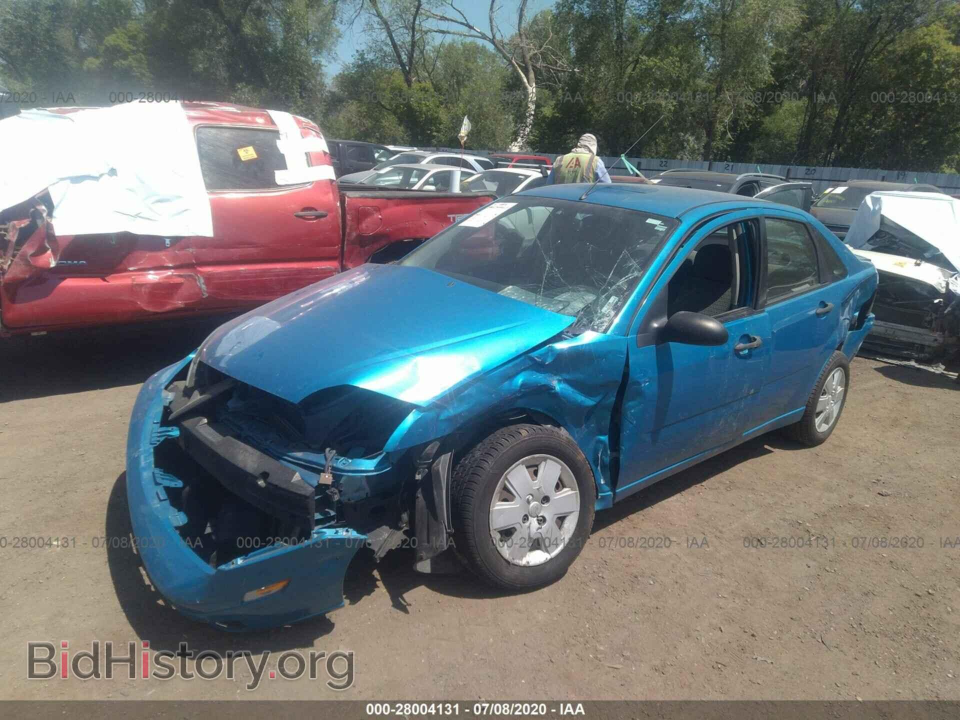 2007 FORD FOCUS - VIN: 1FAFP34N97W175468 - Photo 2