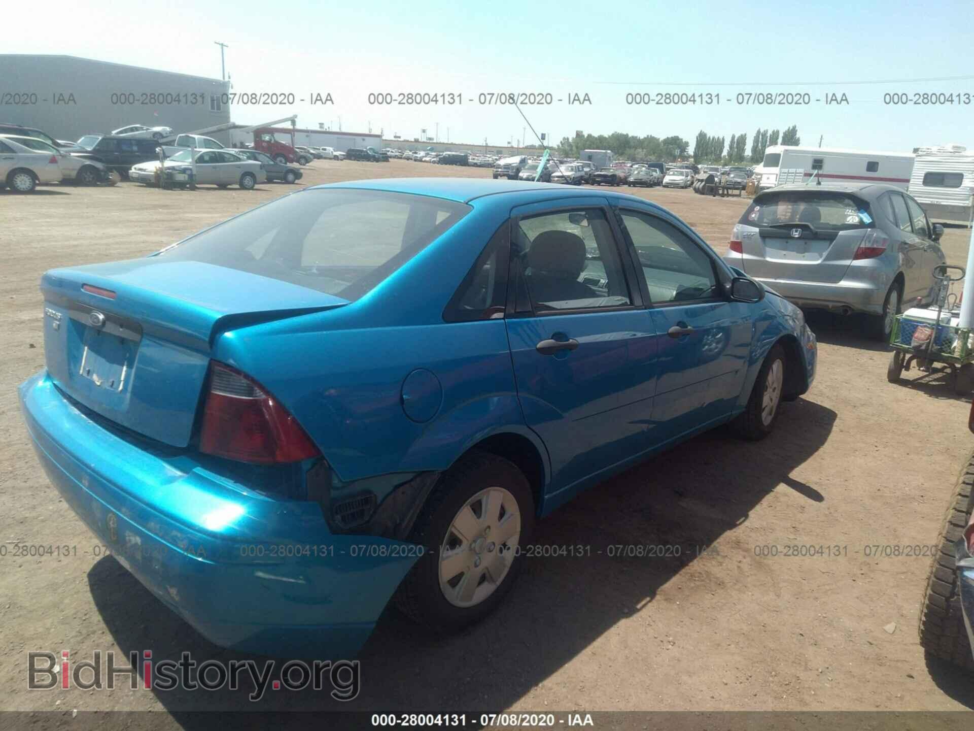 2007 FORD FOCUS - VIN: 1FAFP34N97W175468 - Photo 4