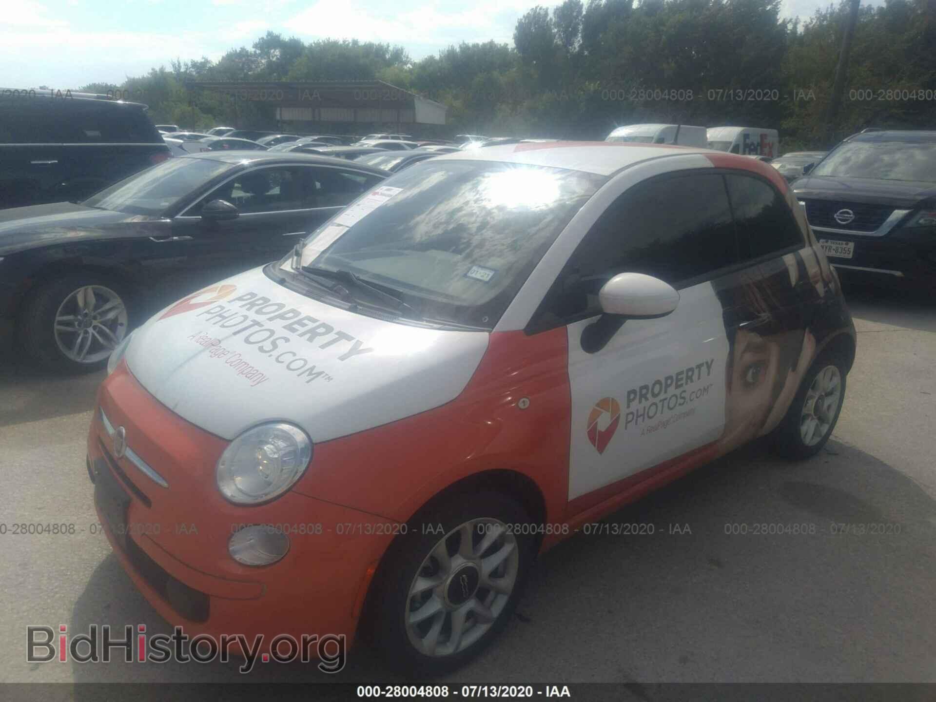 2017 FIAT 500 - VIN: 3C3CFFKR2HT586424 - Photo 2