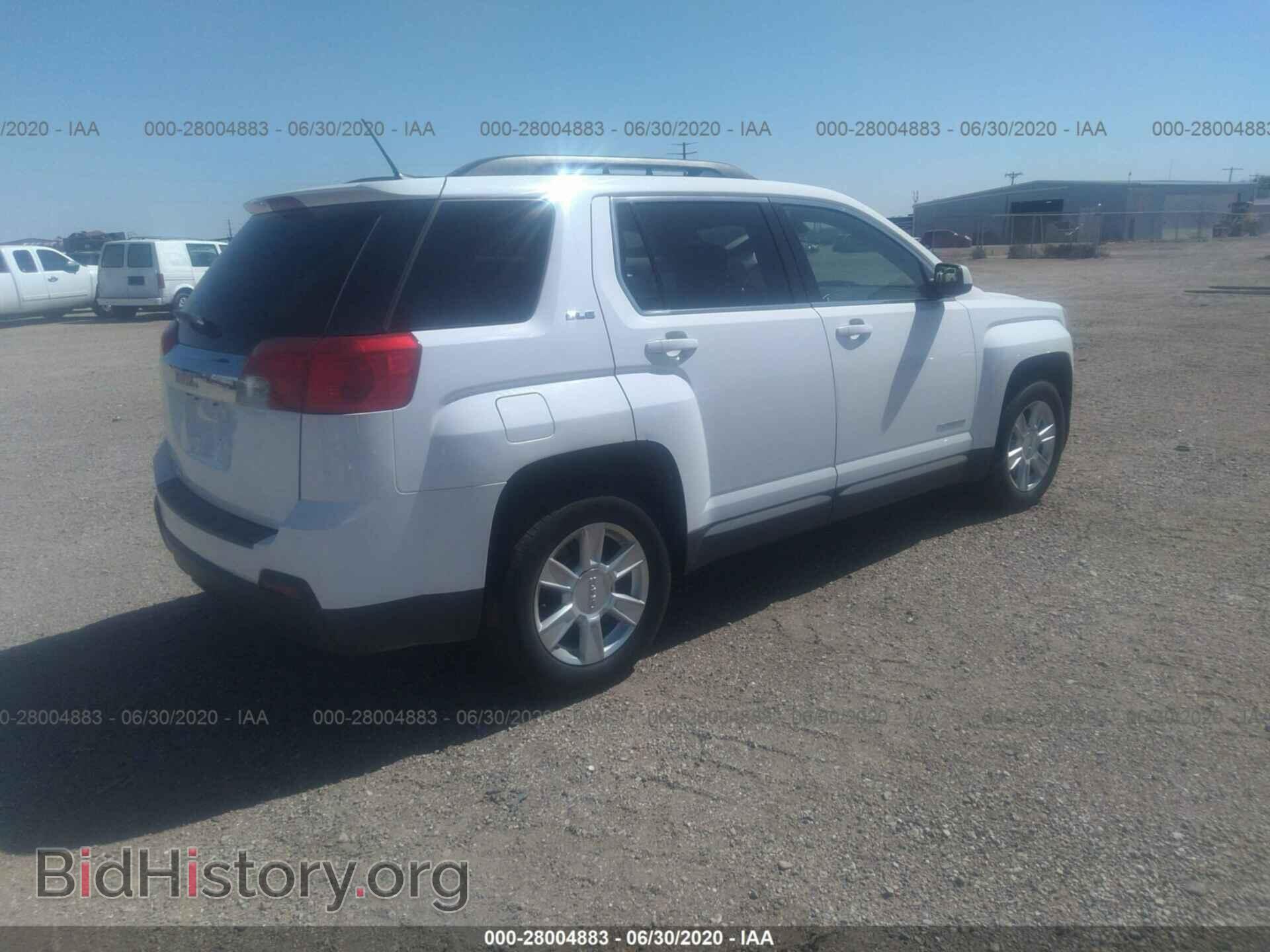 2011 GMC Terrain - VIN: 2CTALSEC3B6215607 - Photo 4