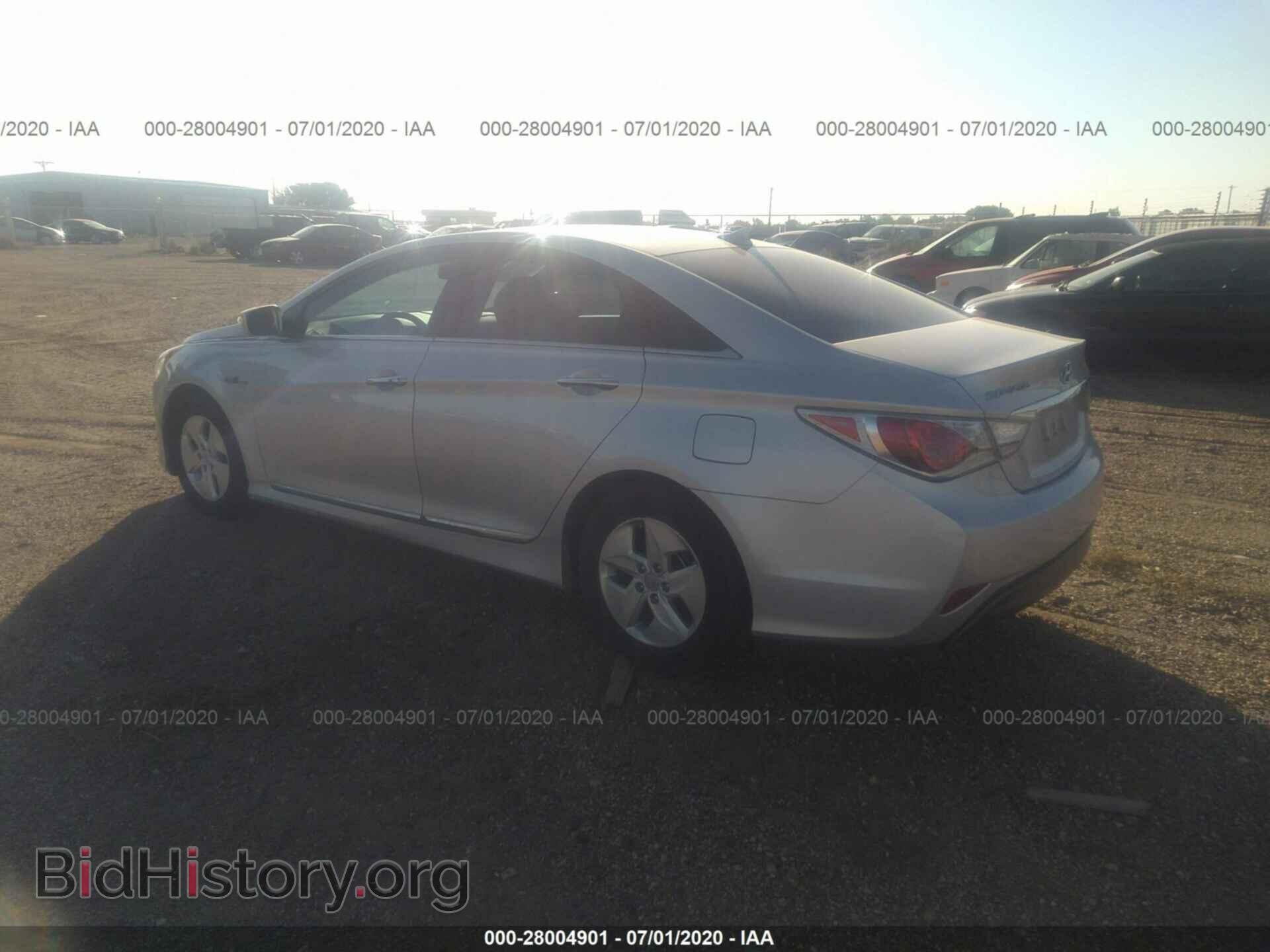2012 HYUNDAI SONATA - VIN: KMHEC4A48CA031707 - Фото 3