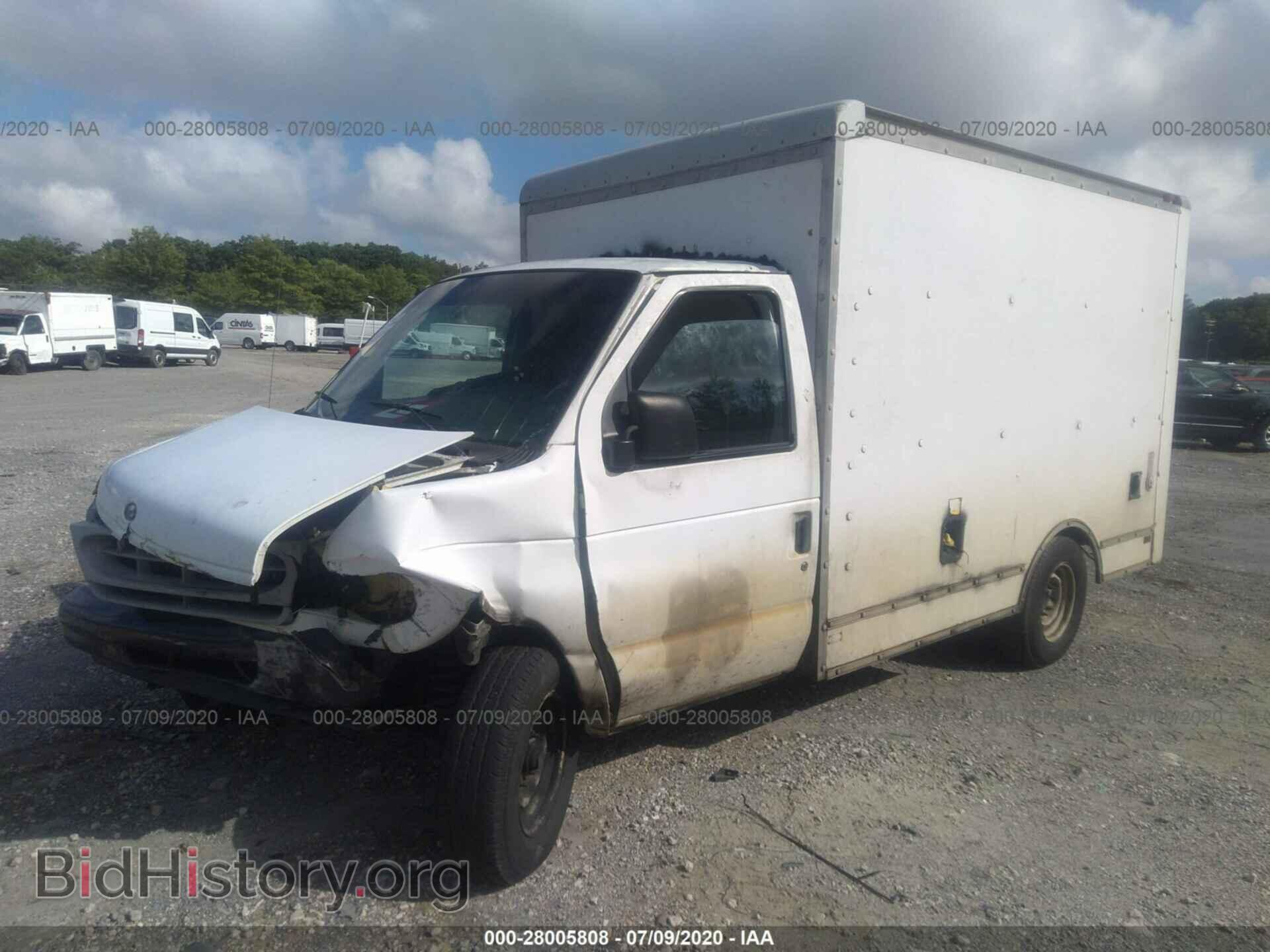 1998 FORD ECONOLINE - VIN: 1FDNE2728WHA86674 - Фото 2