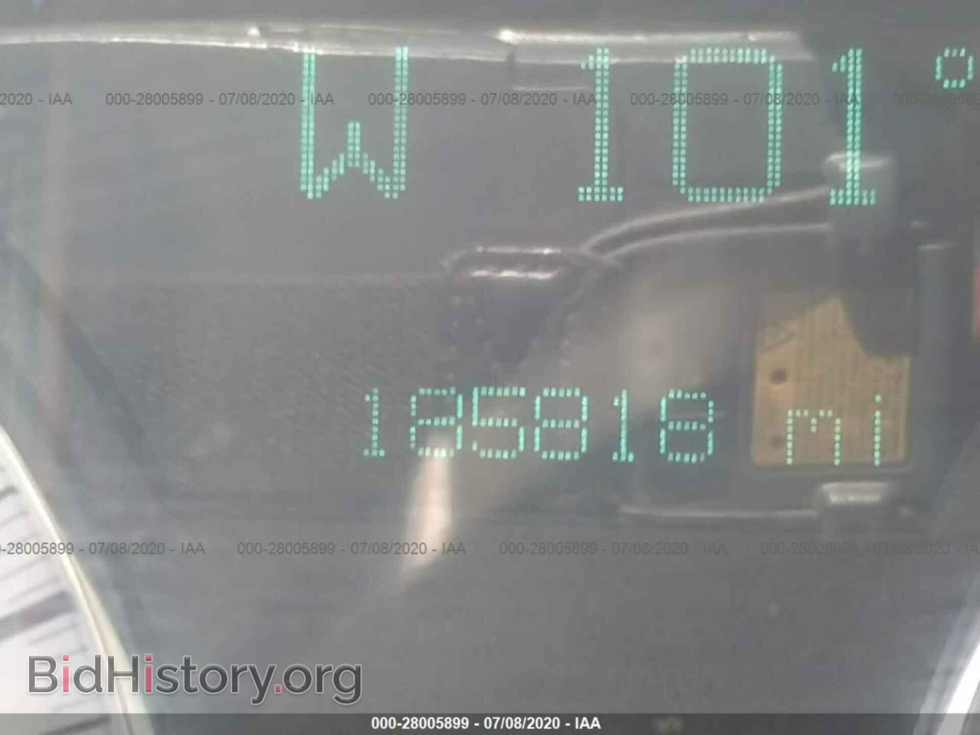 2008 CHRYSLER 300C - VIN: 2C3KA63H48H297957 - Фото 7