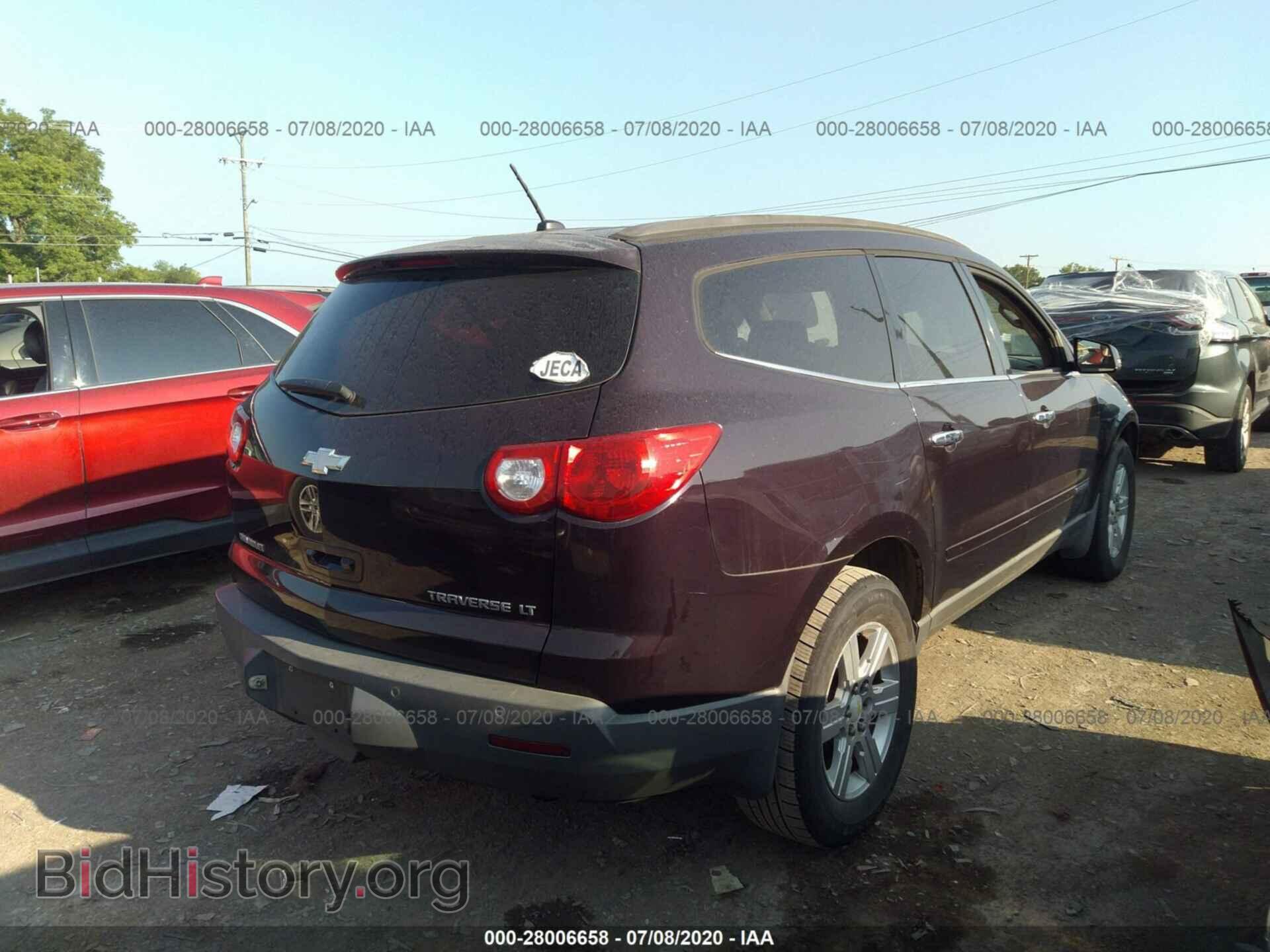 2009 CHEVROLET TRAVERSE - VIN: 1GNER23D09S127863 - Фото 4
