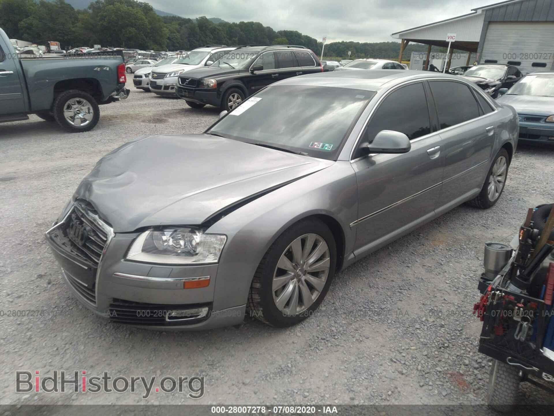 2010 AUDI A8 L - VIN: WAURVAFA0AN008437 - Фото 2