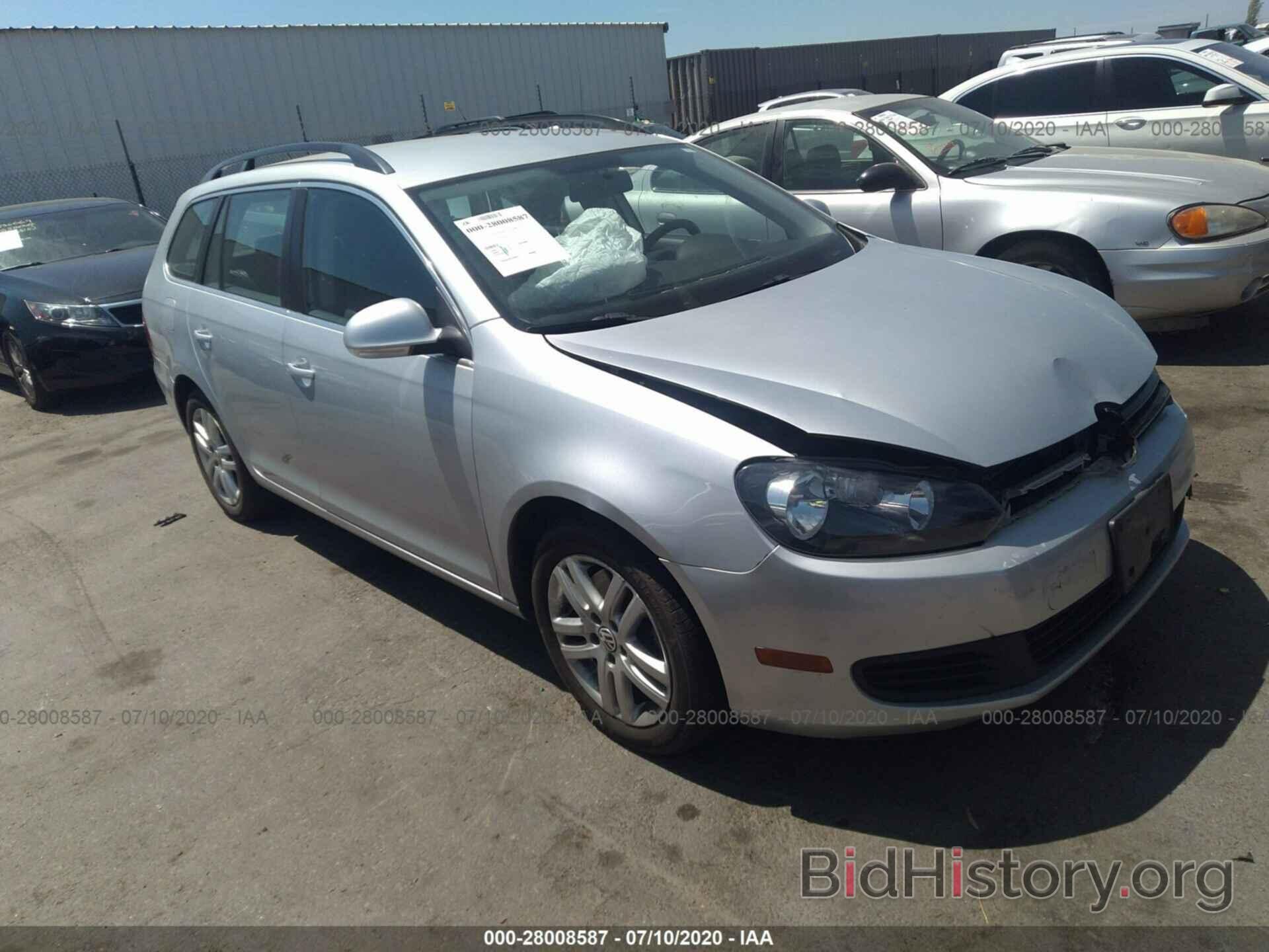 Photo 3VWPL7AJ2BM658776 - VOLKSWAGEN JETTA SPORTWAGEN 2011