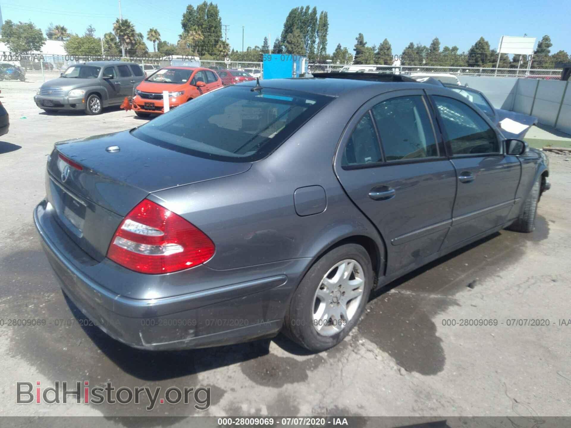 2005 MERCEDES-BENZ E-CLASS - VIN: WDBUF65J85A700417 - Фото 4