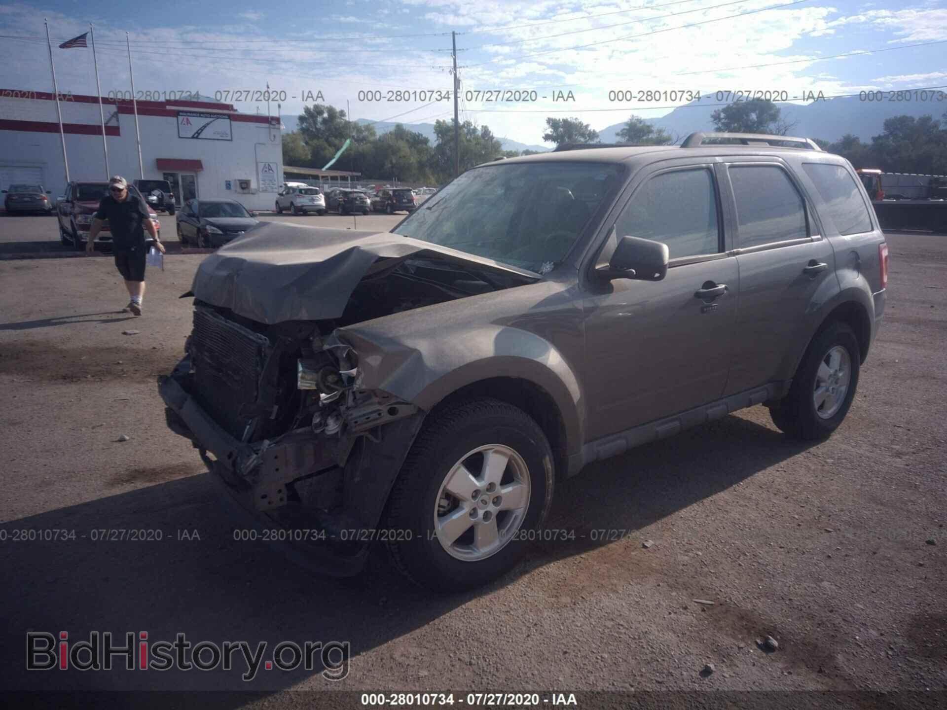2011 FORD ESCAPE - VIN: 1FMCU9DG1BKC65042 - Photo 2