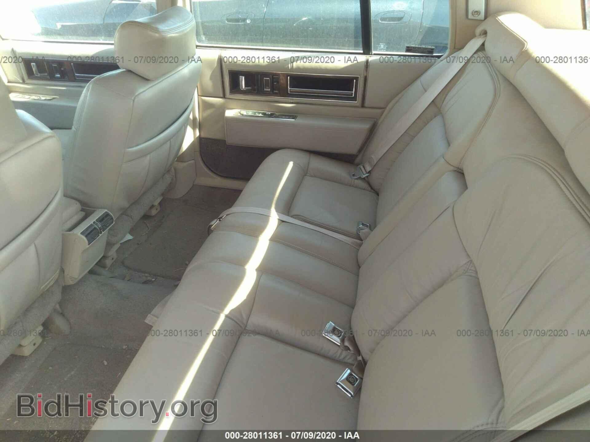 1992 CADILLAC DEVILLE - VIN: 1G6CD53B7N4264590 - Photo 8