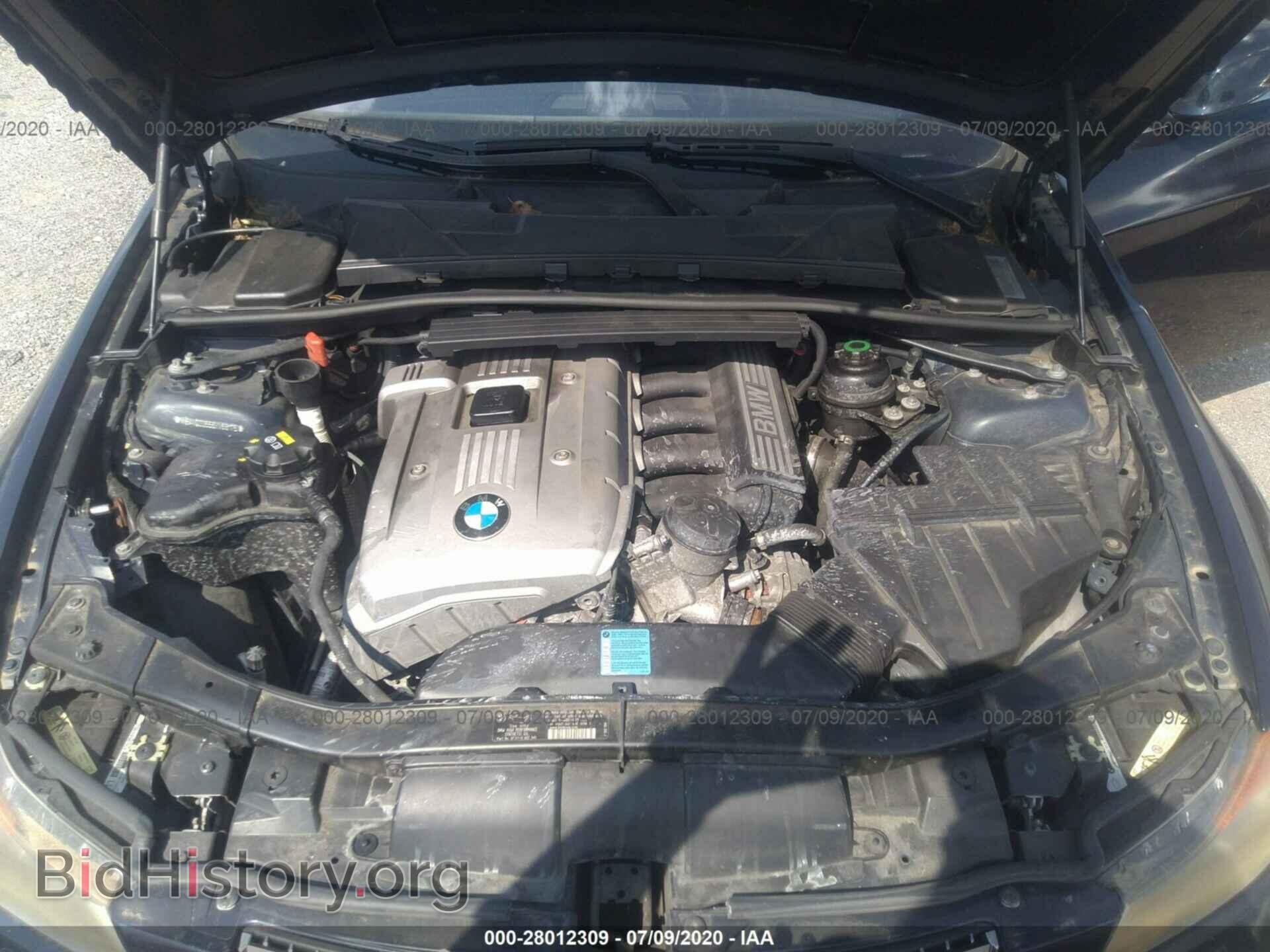 2006 BMW 330 - VIN: WBAVD33556KV68175 - Фото 10