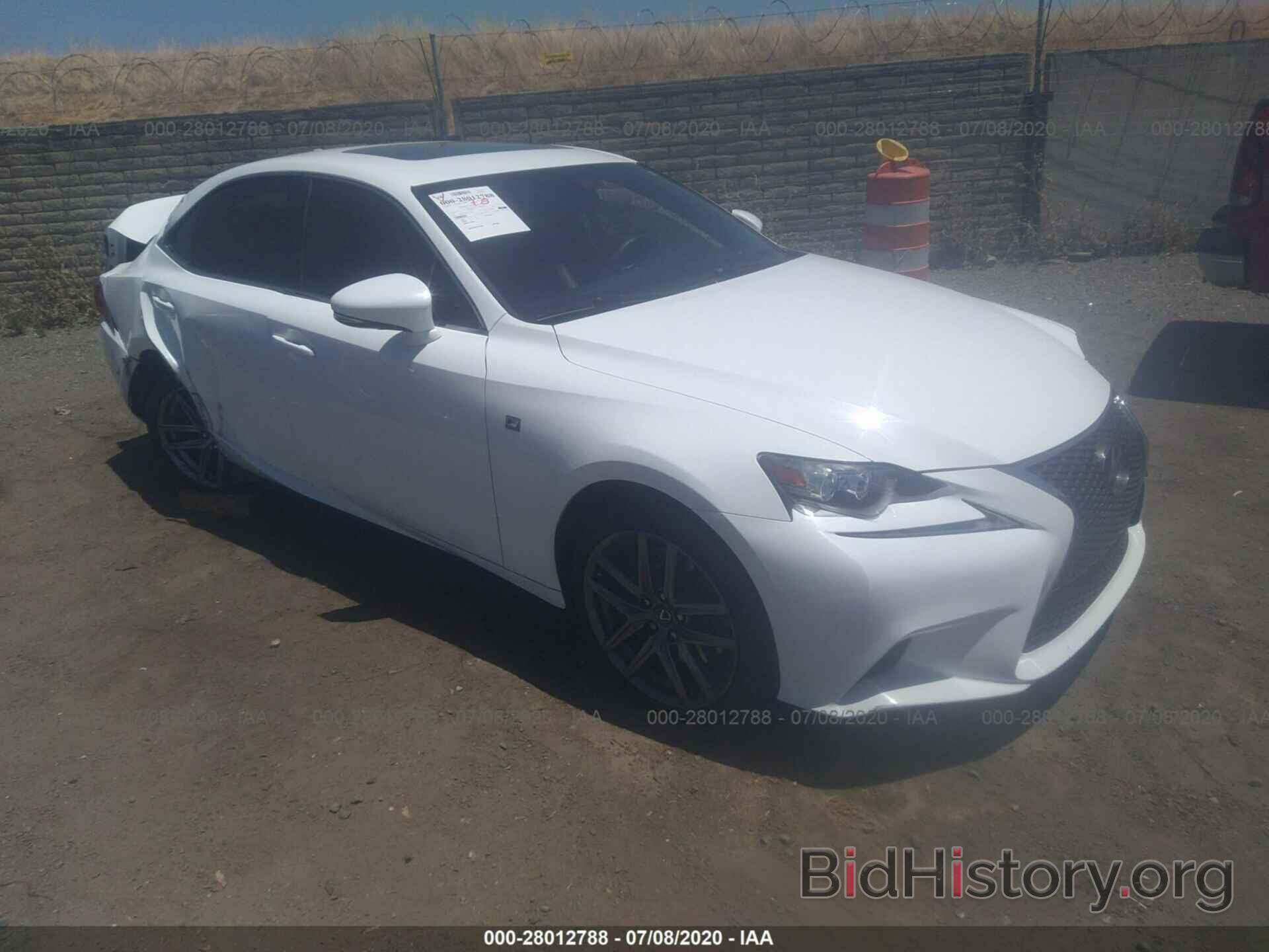 Photo JTHBE1D25E5010088 - LEXUS IS 350 2014