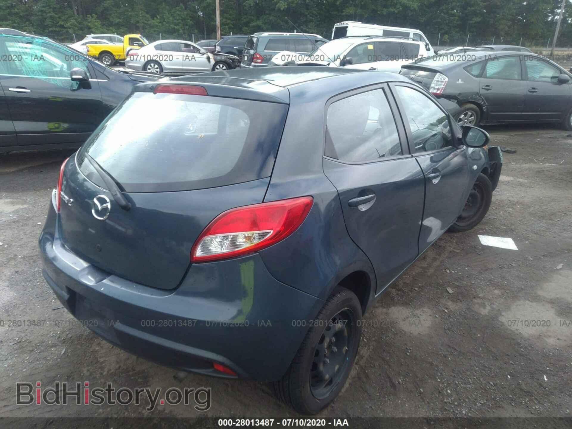 2014 MAZDA MAZDA2 - VIN: JM1DE1KY5E0184192 - Фото 4