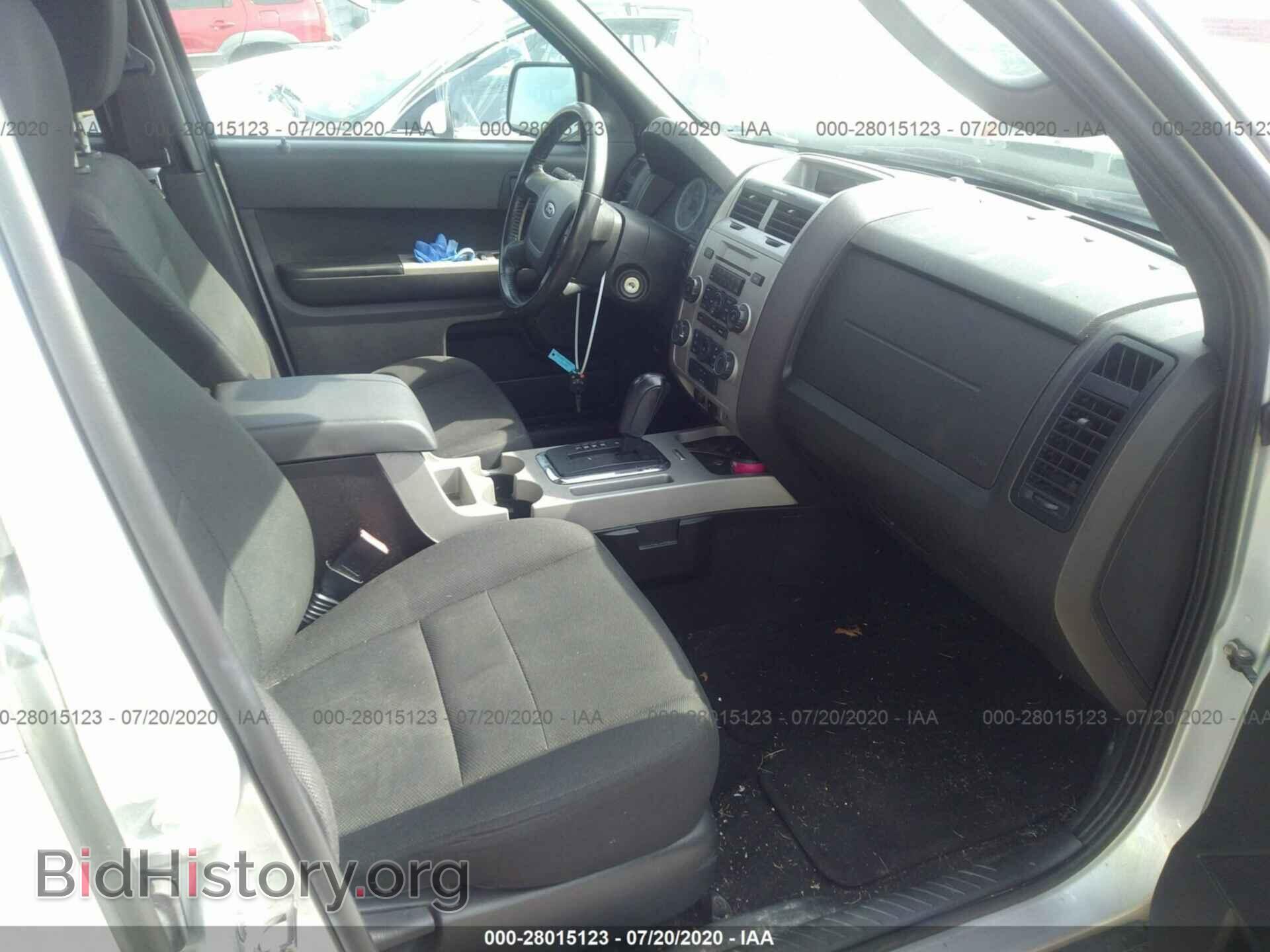 2009 FORD ESCAPE - VIN: 1FMCU03739KC59377 - Photo 5