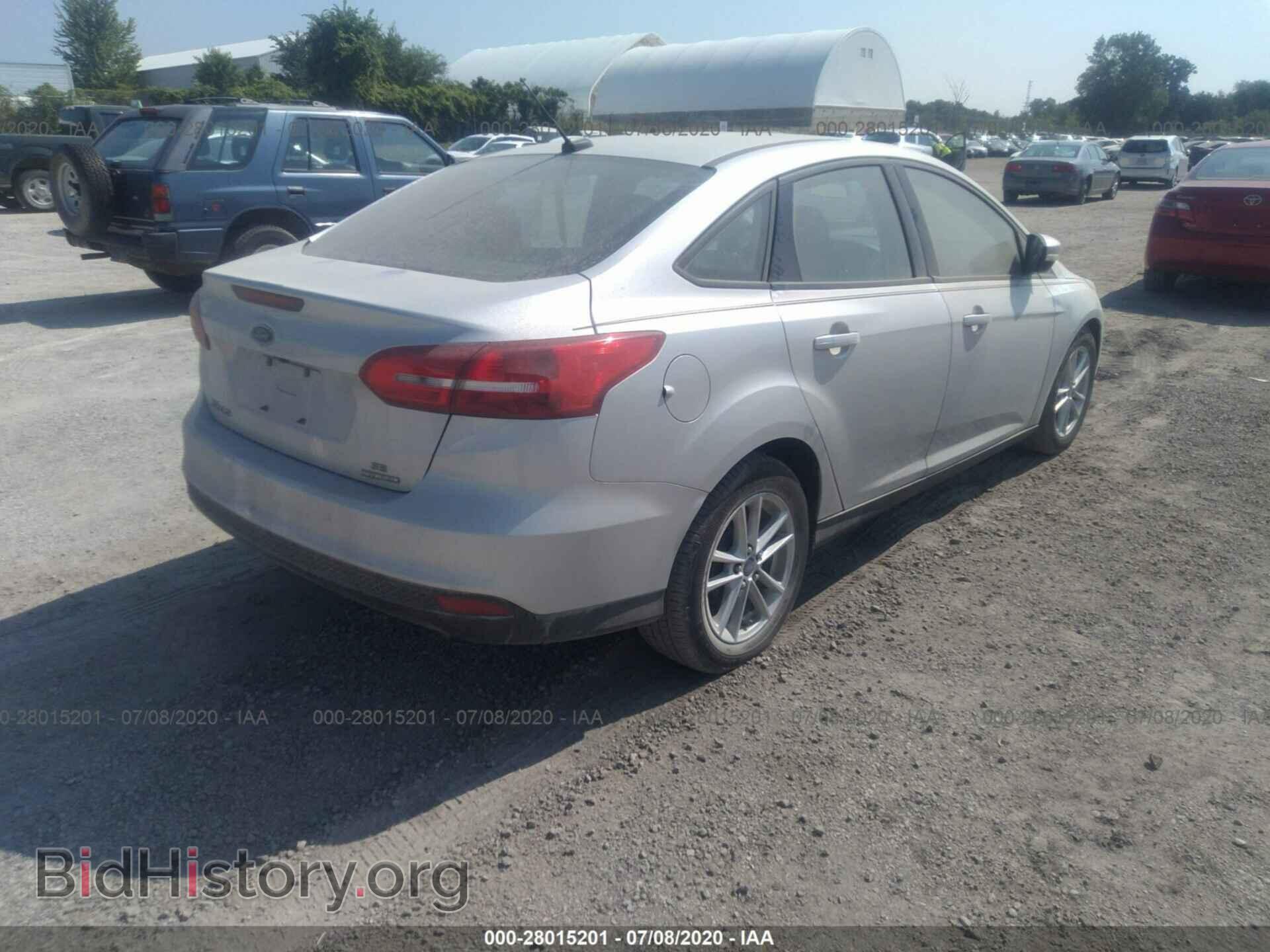 2016 FORD FOCUS - VIN: 1FADP3F27GL243875 - Фото 4