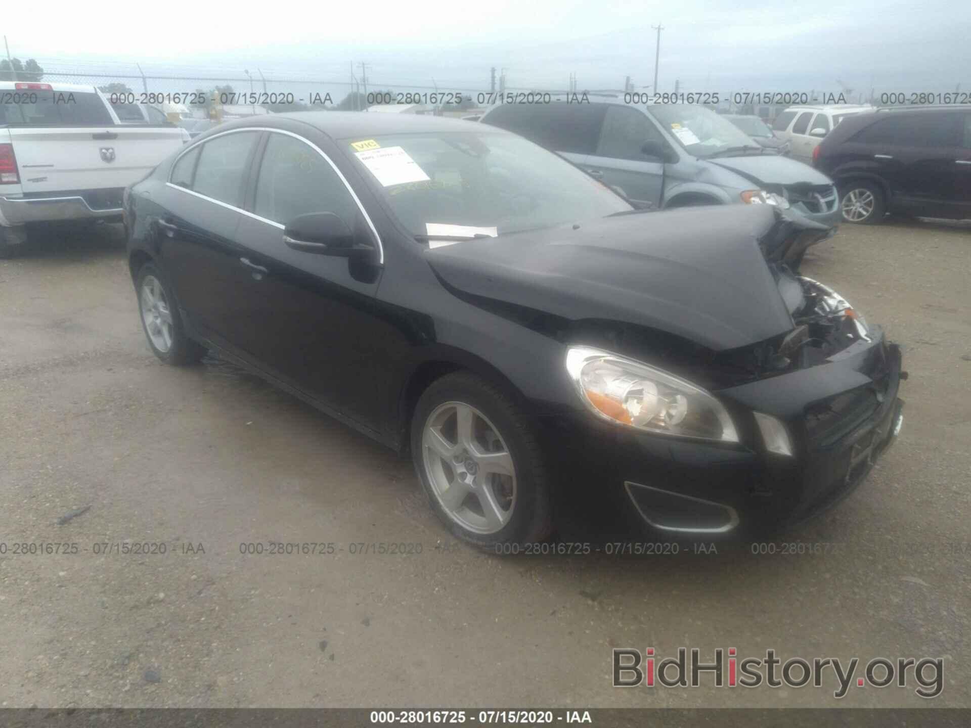 Photo YV1612FH0D1223388 - VOLVO S60 2013