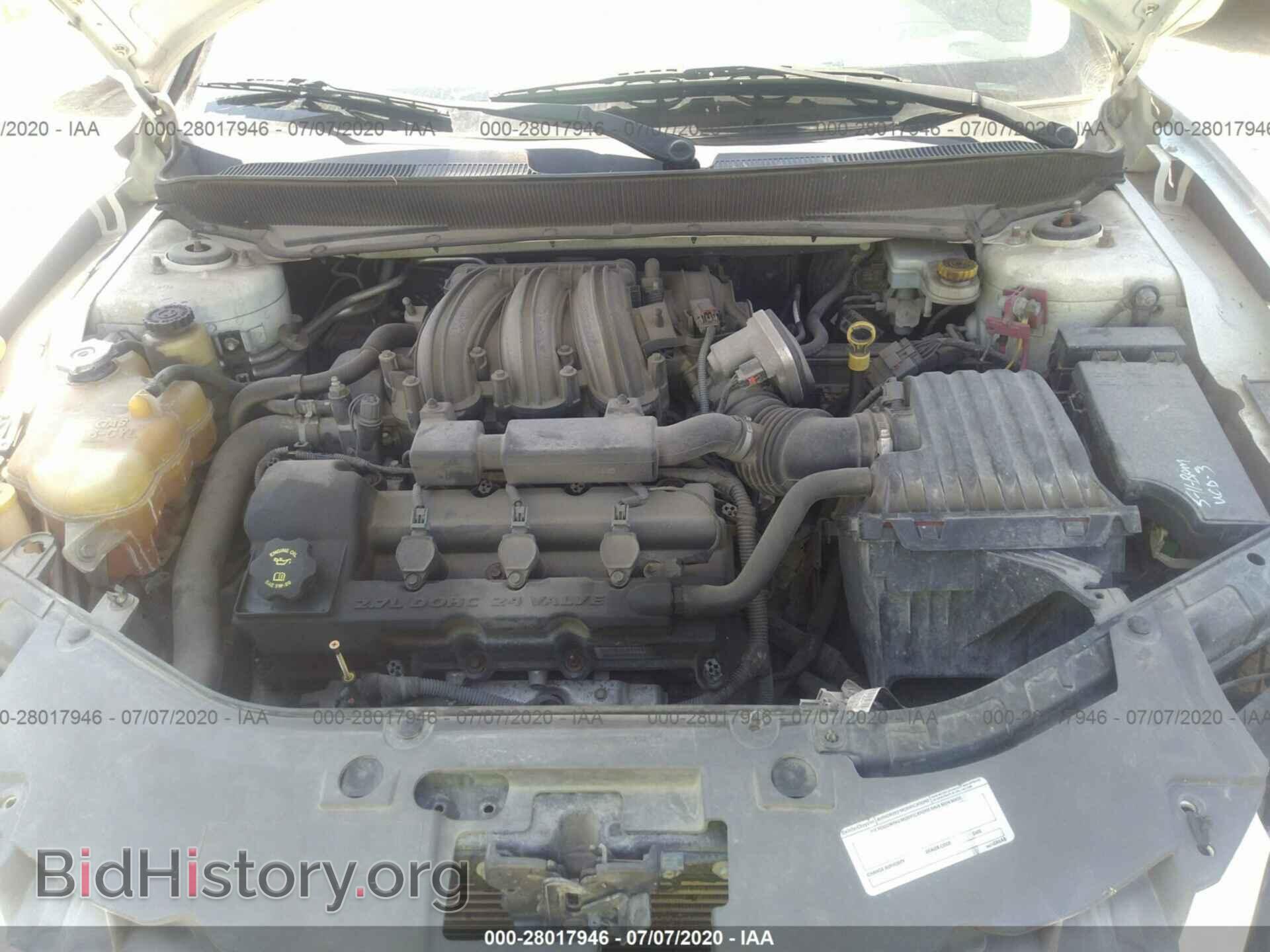 2010 CHRYSLER SEBRING - VIN: 1C3CC5FD0AN196929 - Фото 10