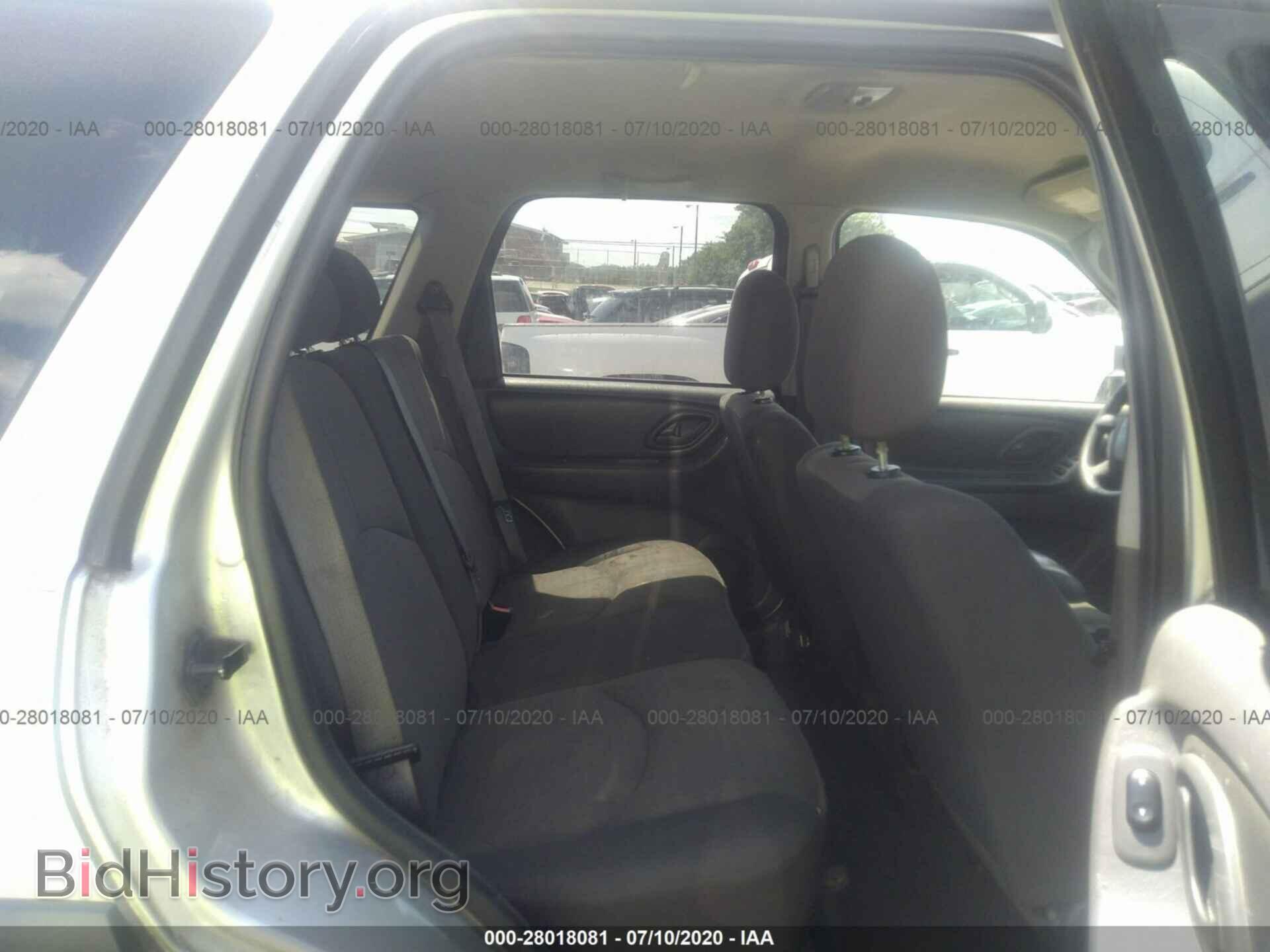 2006 MAZDA TRIBUTE - VIN: 4F2YZ02Z66KM23635 - Фото 8