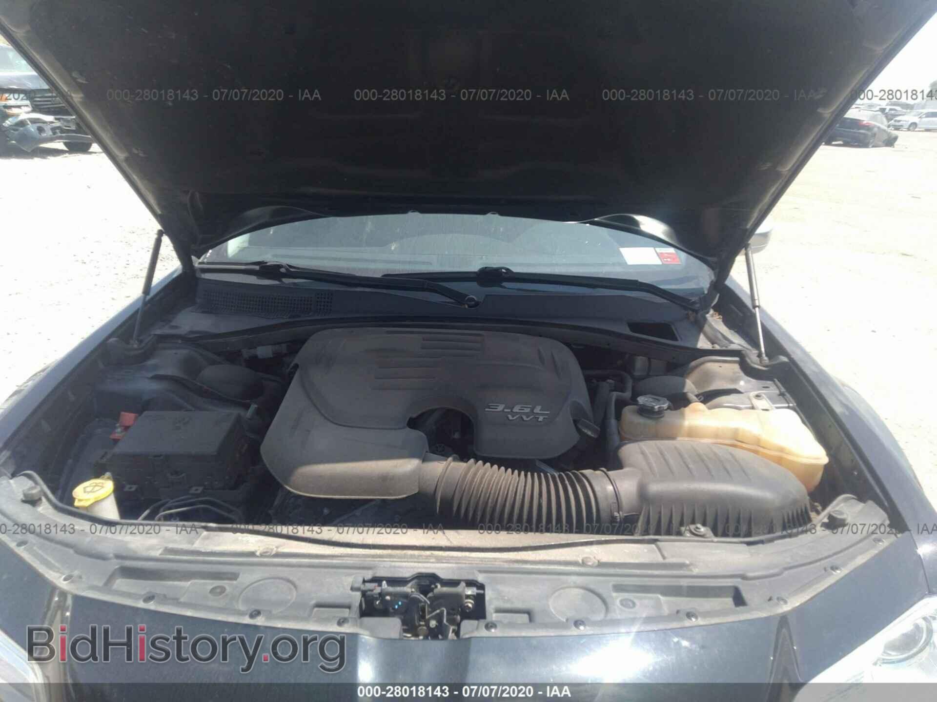 2016 CHRYSLER 300 - VIN: 2C3CCAEG8GH175591 - Фото 10