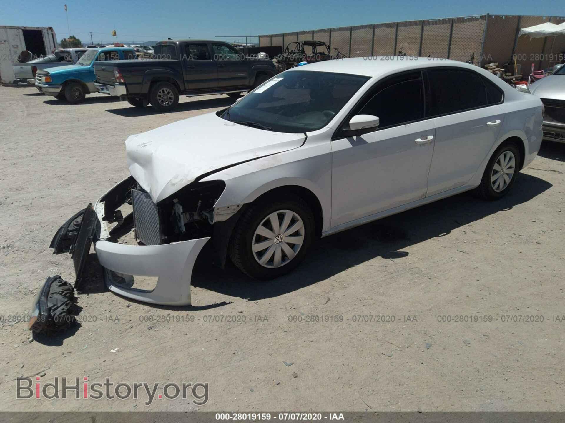 2013 VOLKSWAGEN PASSAT - VIN: 1VWAP7A30DC039951 - Фото 2