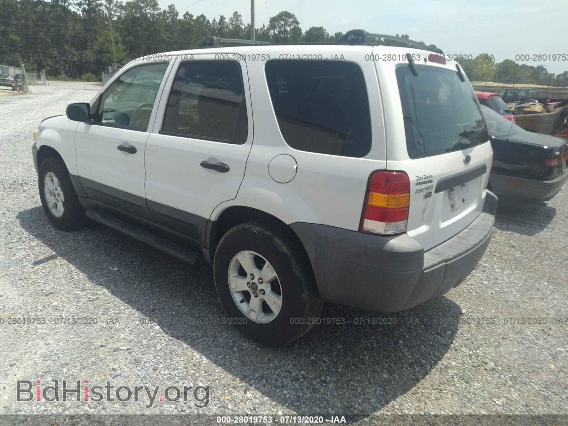2005 FORD ESCAPE - VIN: 1FMYU03105KA33065 - Фото 3