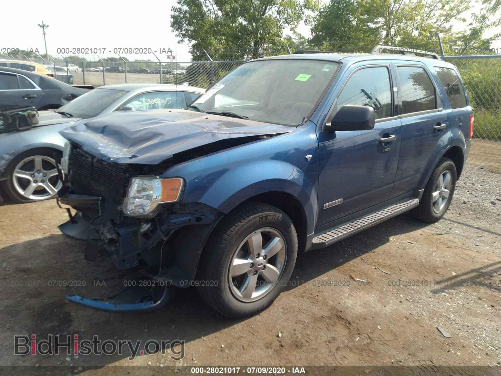 2008 FORD ESCAPE - VIN: 1FMCU93128KE37651 - Фото 2