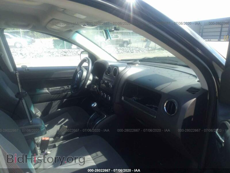 2012 Jeep COMPASS (VIN 1C4NJDEBXCD717197) — photo 5 of 11