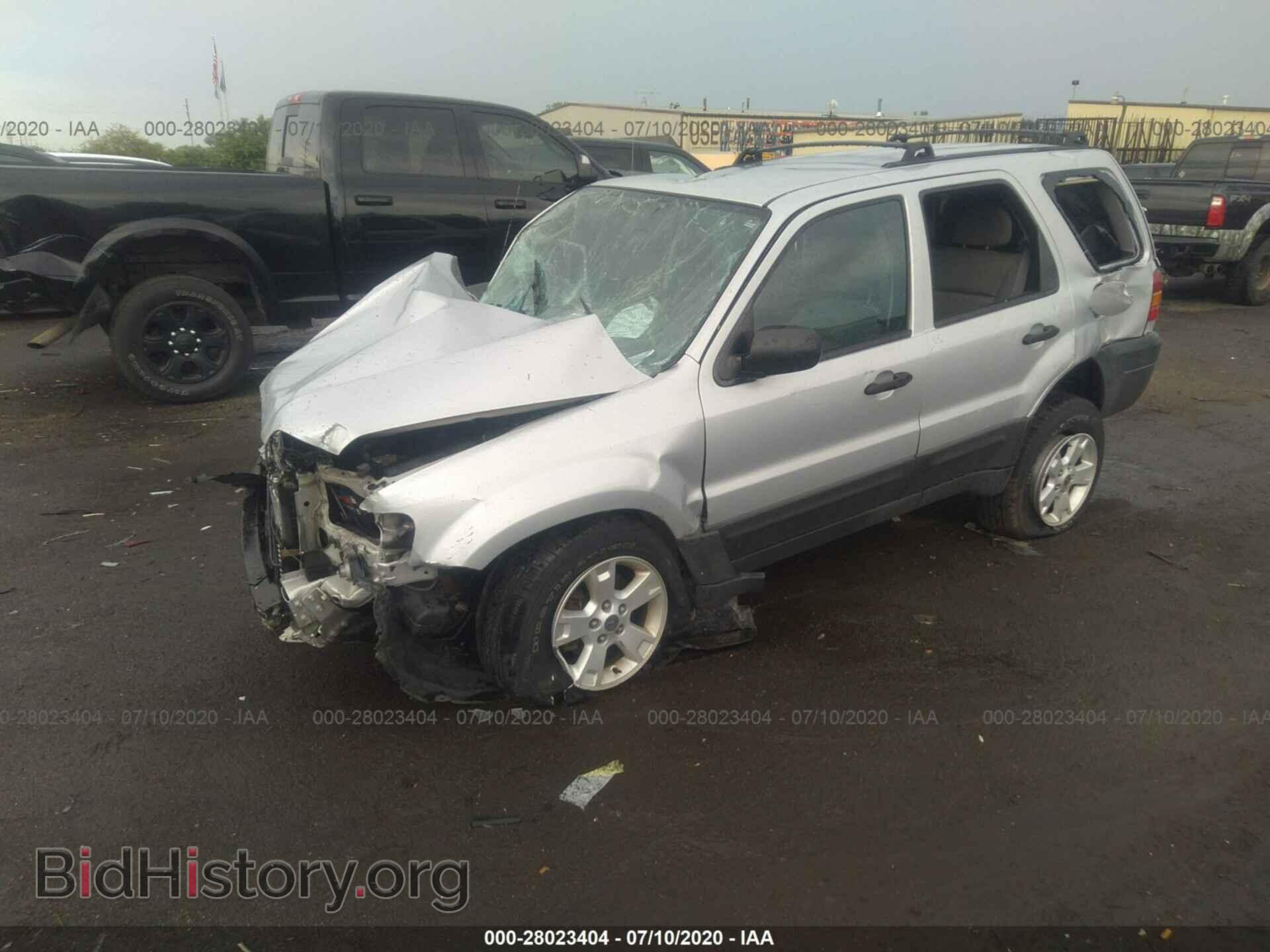 2005 FORD ESCAPE - VIN: 1FMYU03105DA15413 - Фото 2