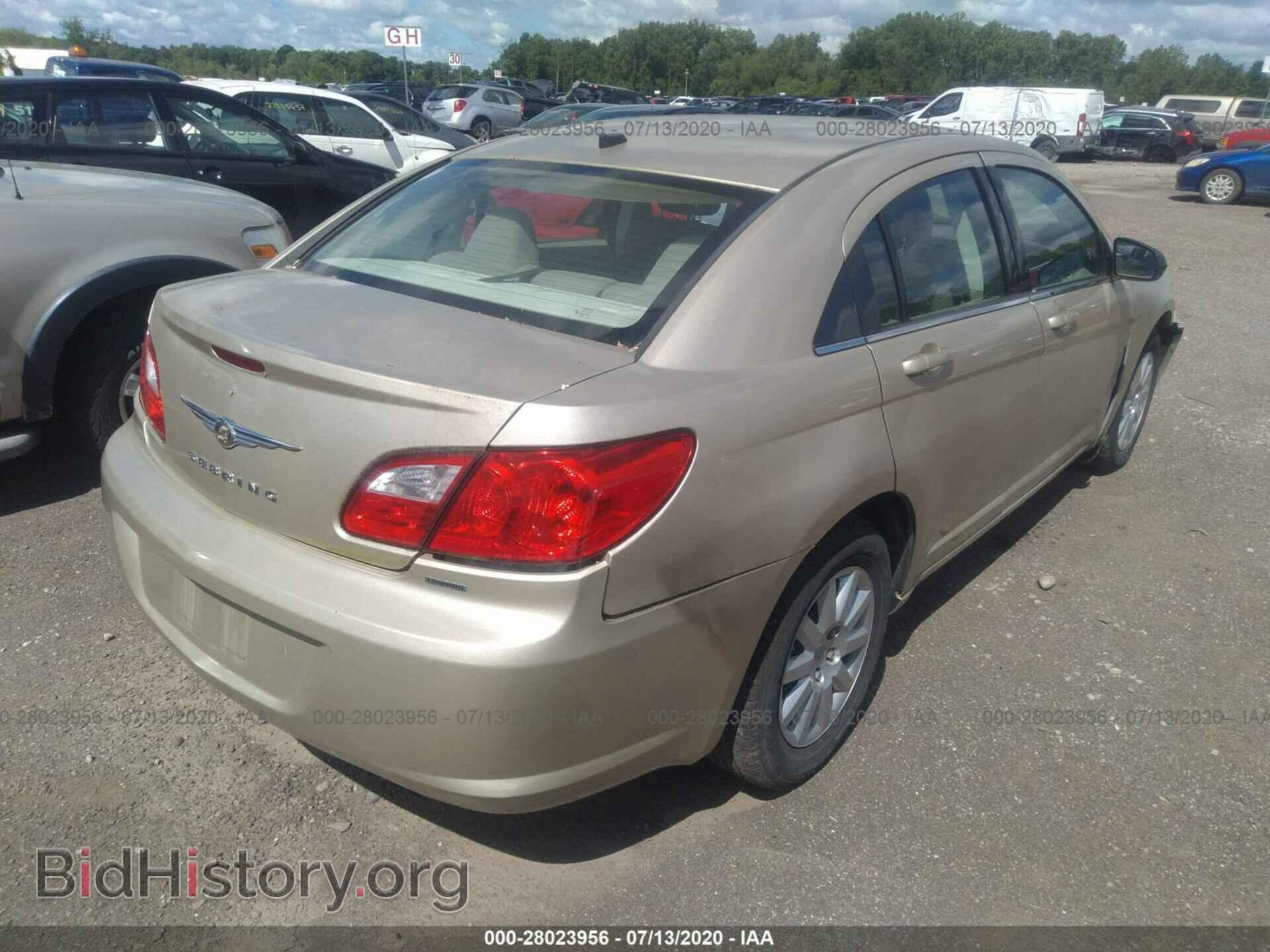 2010 CHRYSLER SEBRING - VIN: 1C3CC4FBXAN190256 - Фото 4