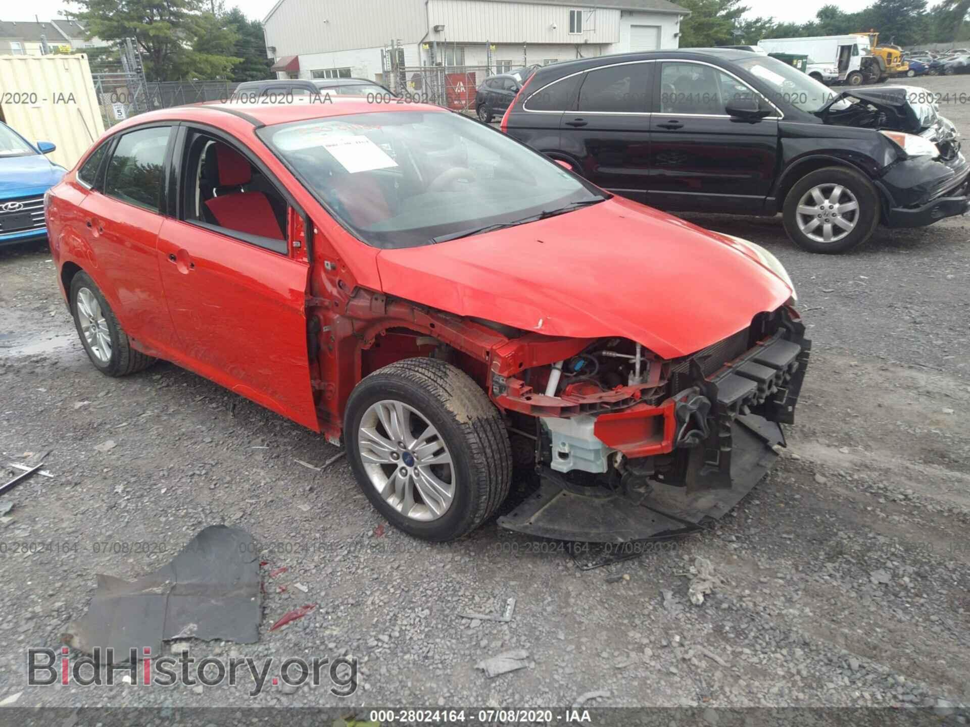 Photo 1FAHP3H22CL195758 - FORD FOCUS 2012