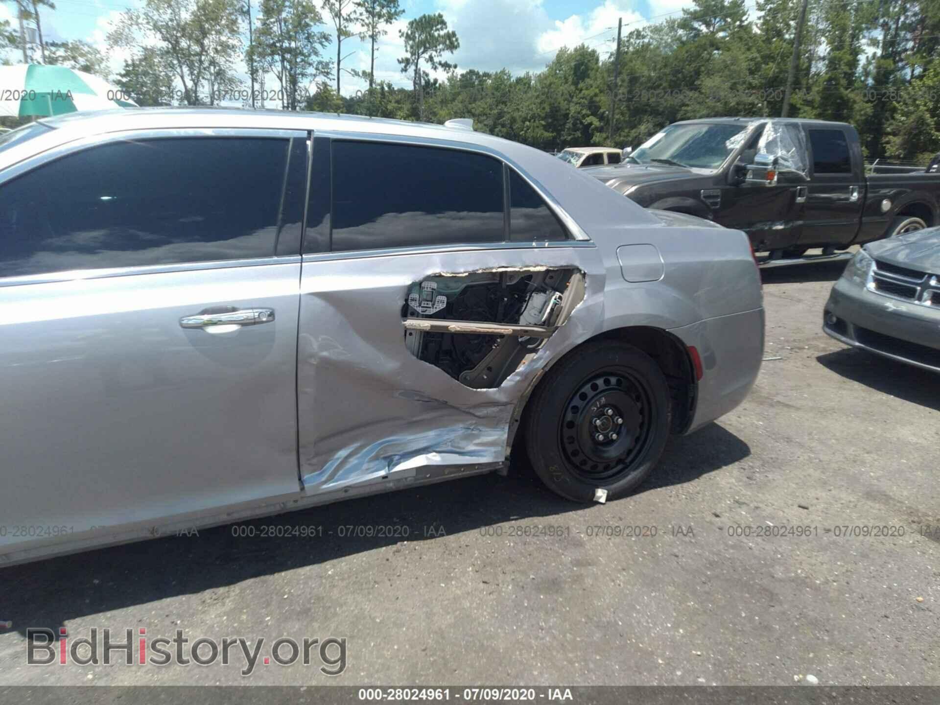 2016 CHRYSLER 300 - VIN: 2C3CCAEG5GH328573 - Фото 6