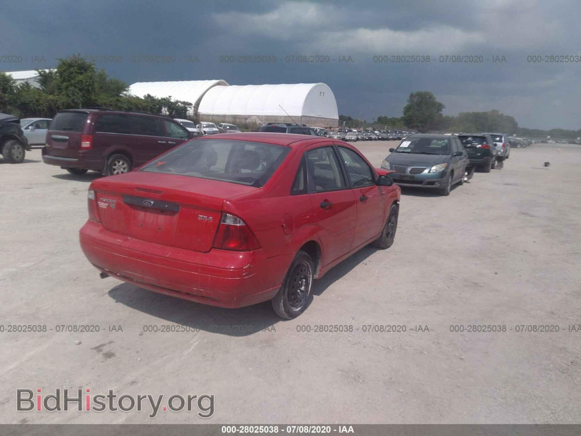 2006 FORD FOCUS - VIN: 1FAFP34N16W135027 - Фото 4