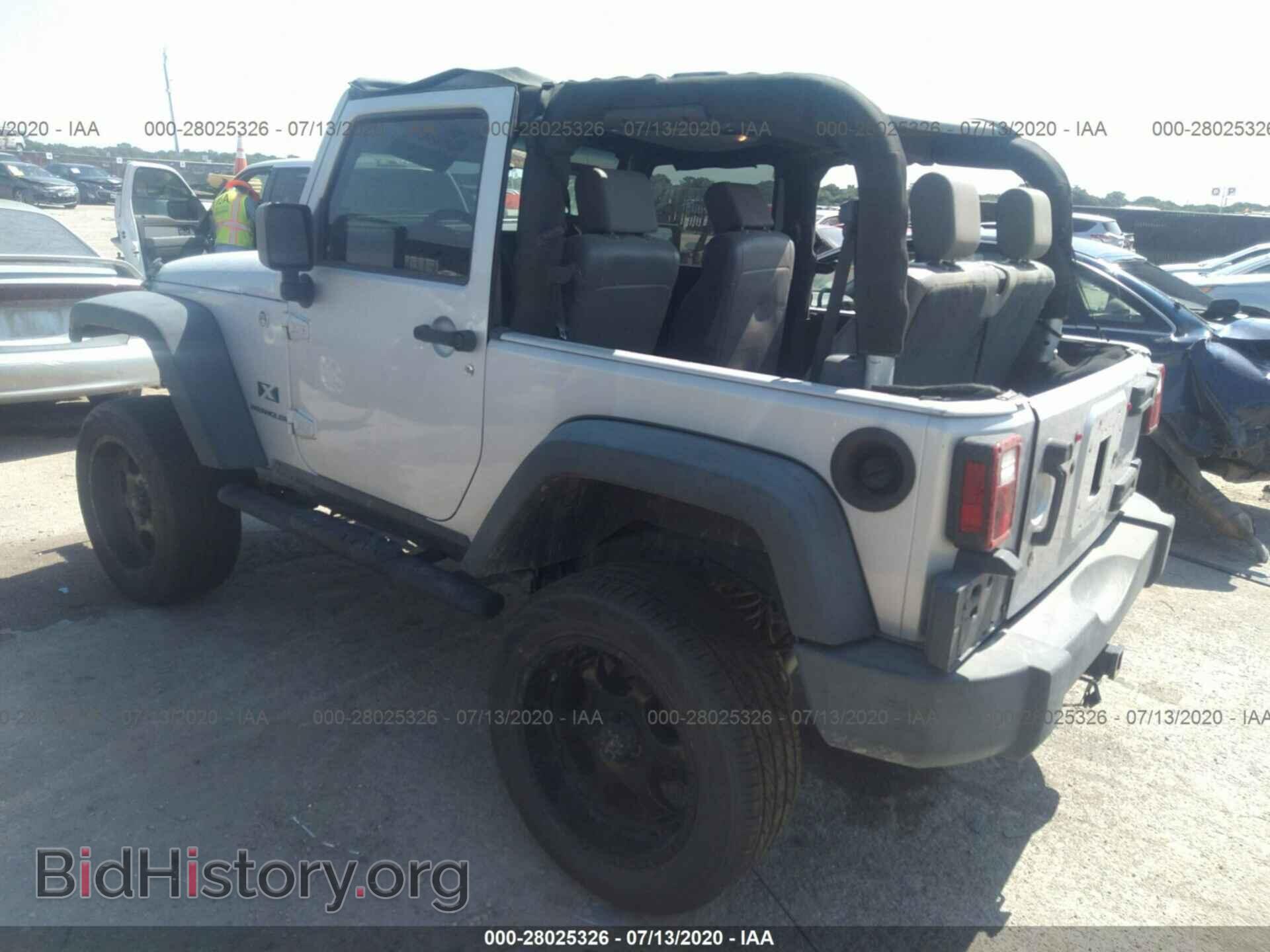 2009 JEEP WRANGLER - VIN: 1J4FA24189L720559 - Фото 3