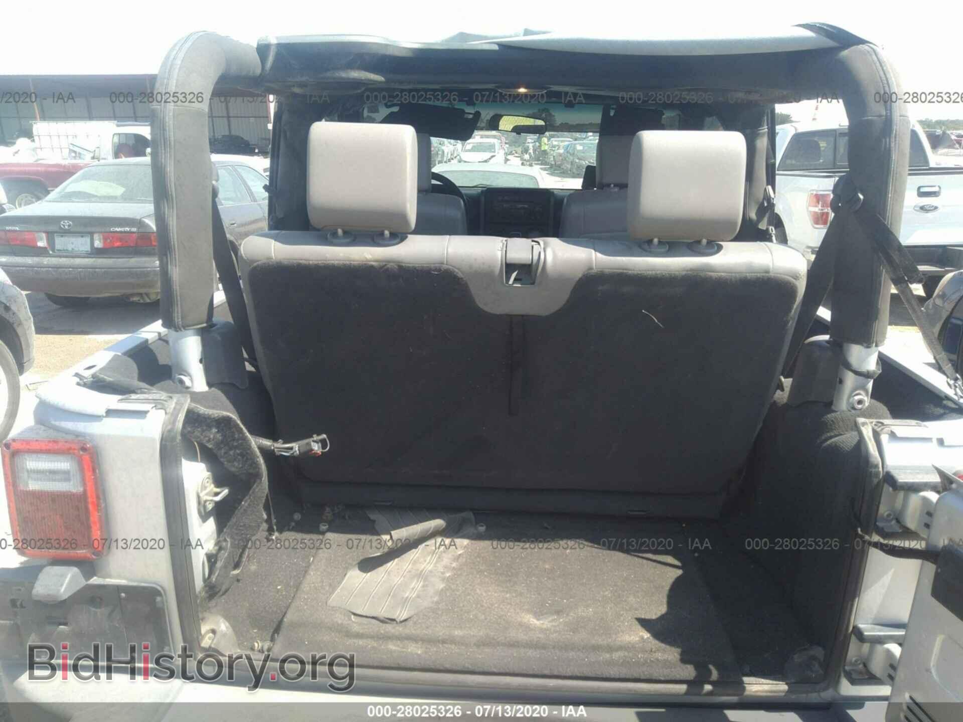 2009 JEEP WRANGLER - VIN: 1J4FA24189L720559 - Фото 8